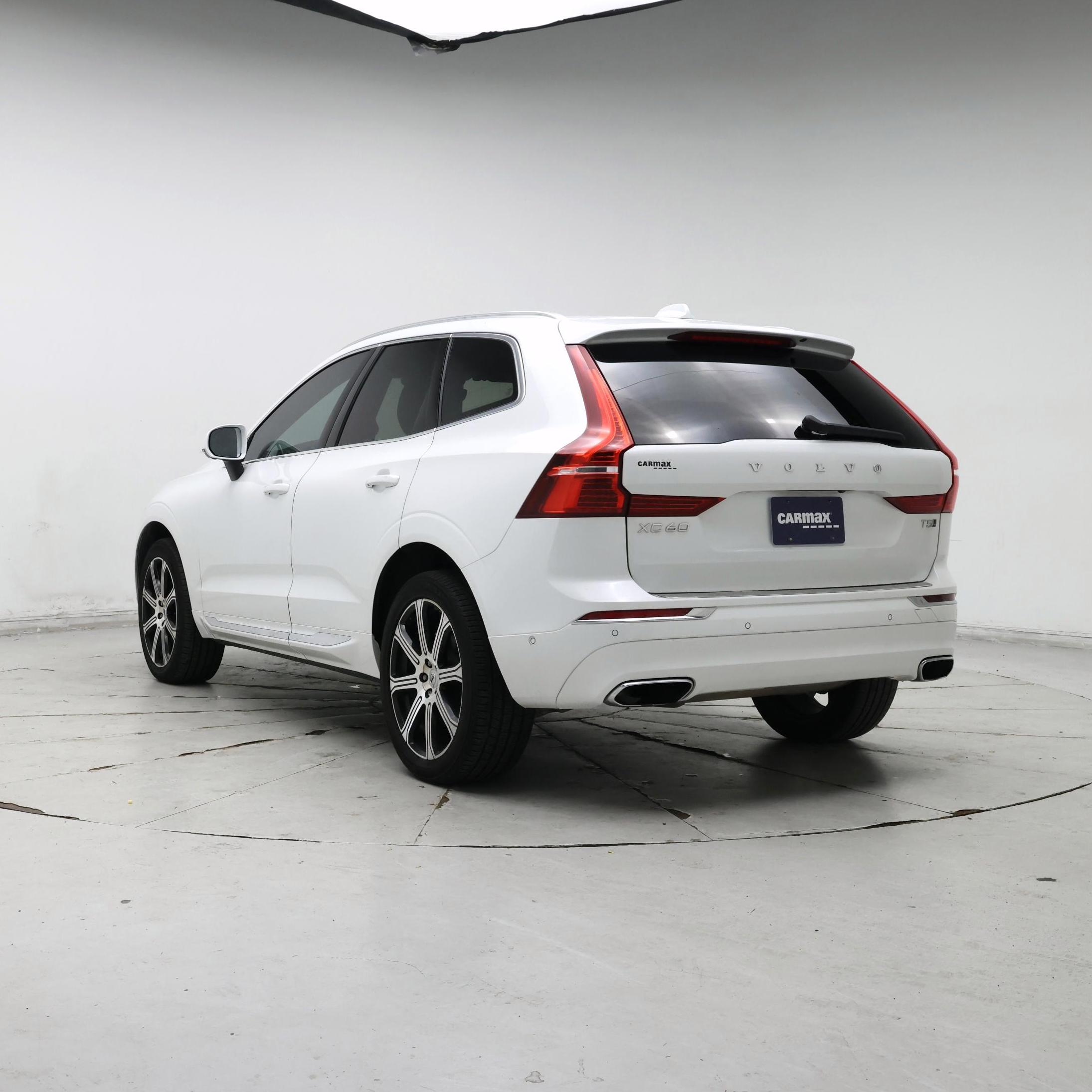 Thumbnail: 2021 Volvo XC60 - 2