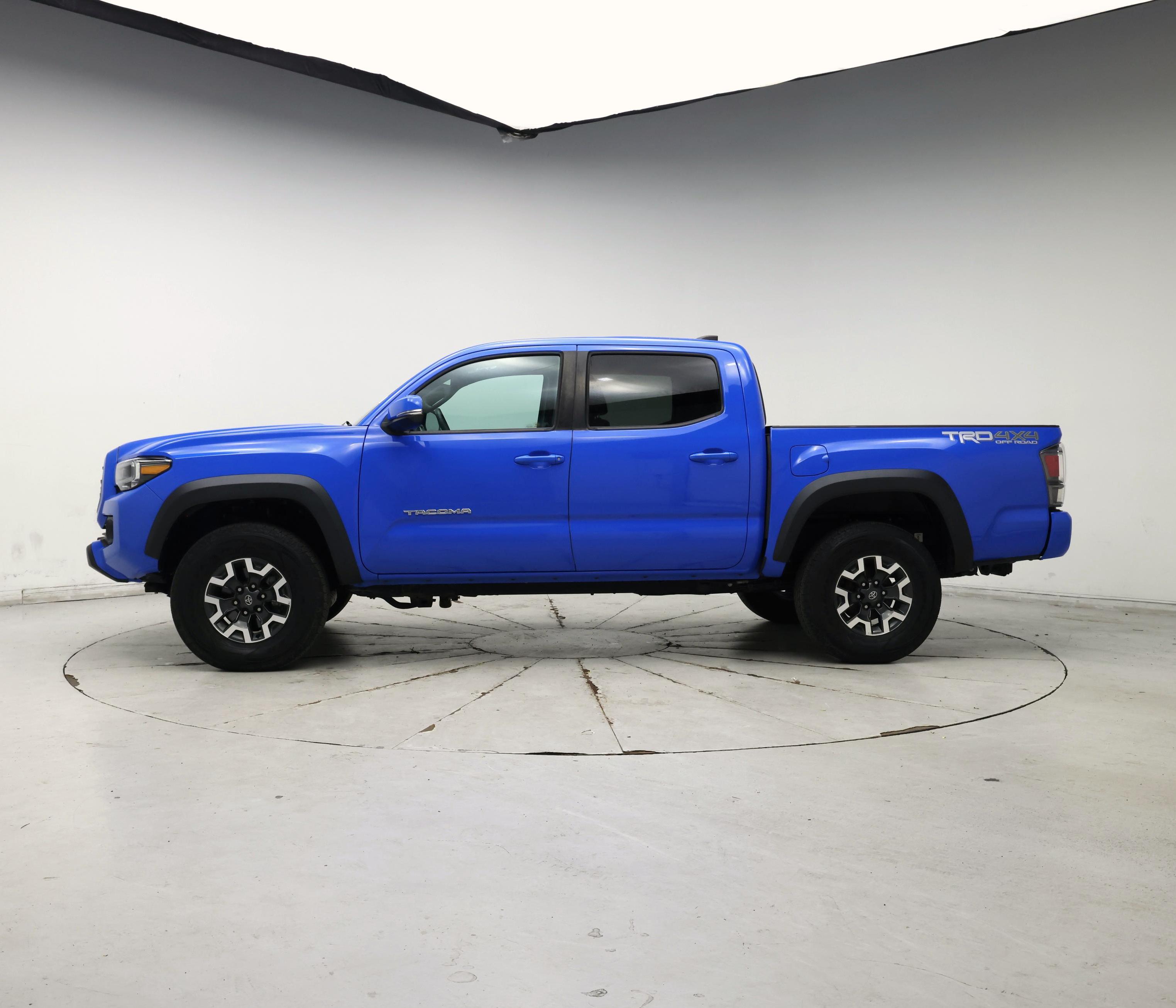 Thumbnail: 2021 Toyota Tacoma - 3