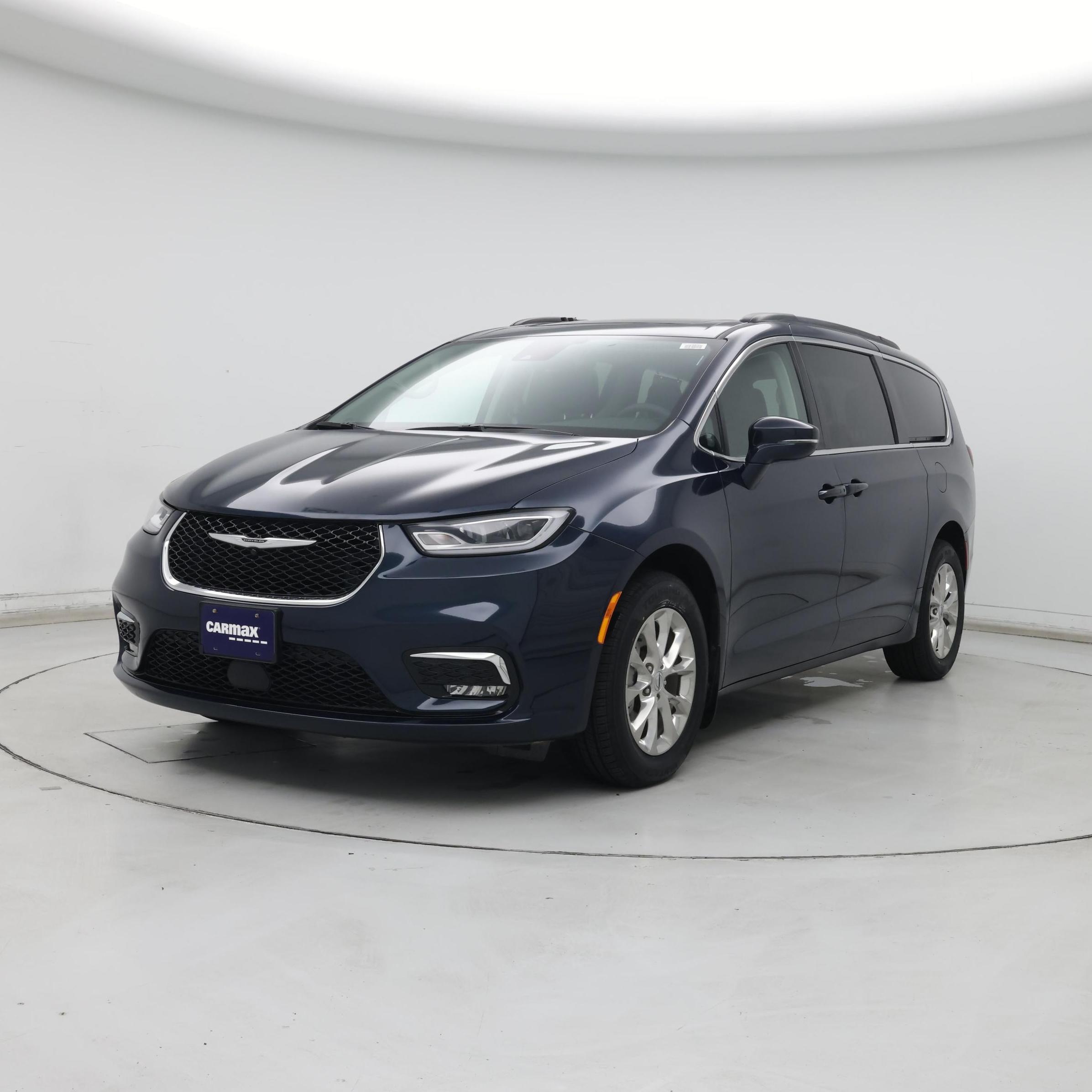Thumbnail: 2022 Chrysler Pacifica - 4