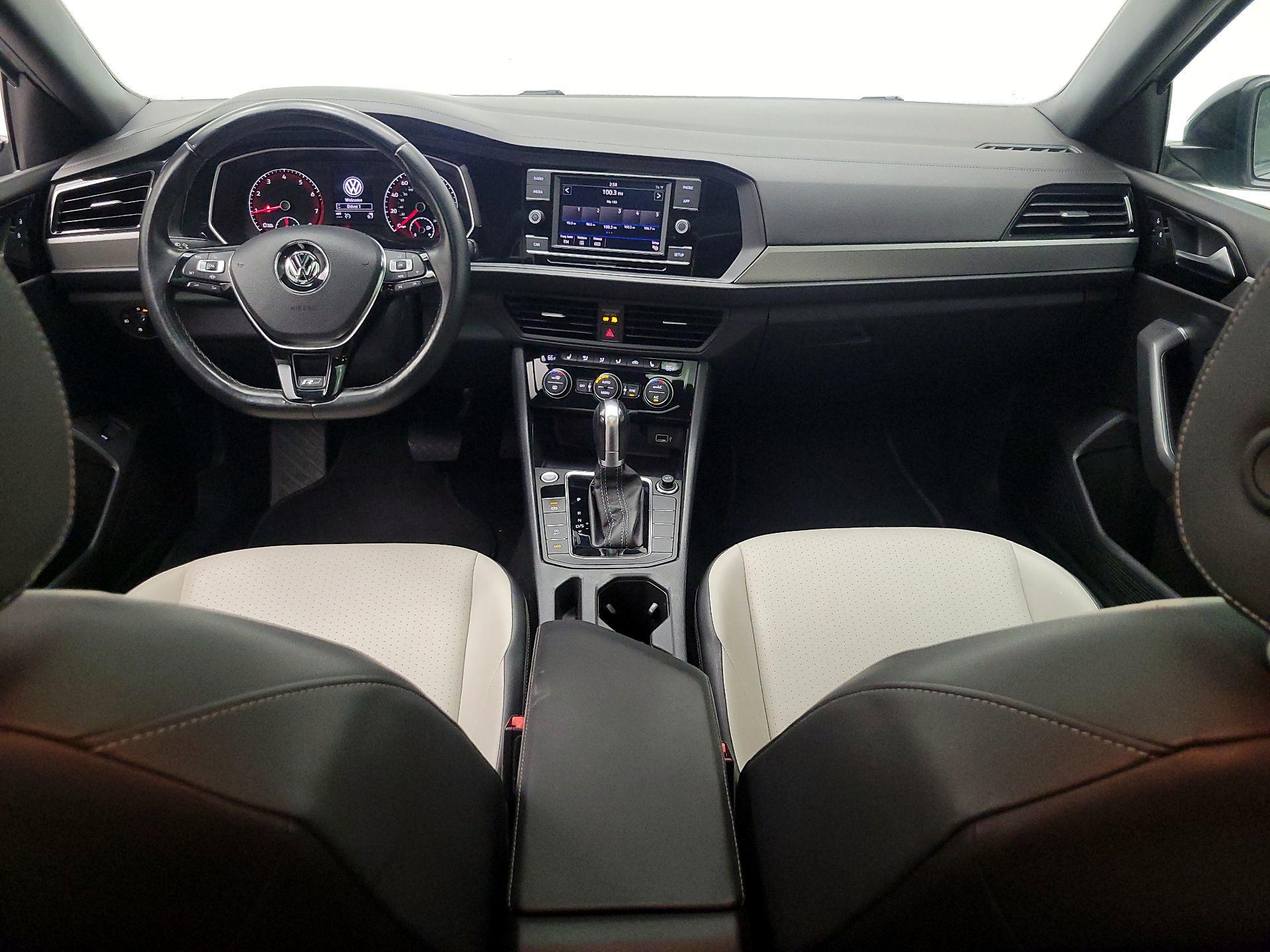 Thumbnail: 2019 Volkswagen Jetta - 9