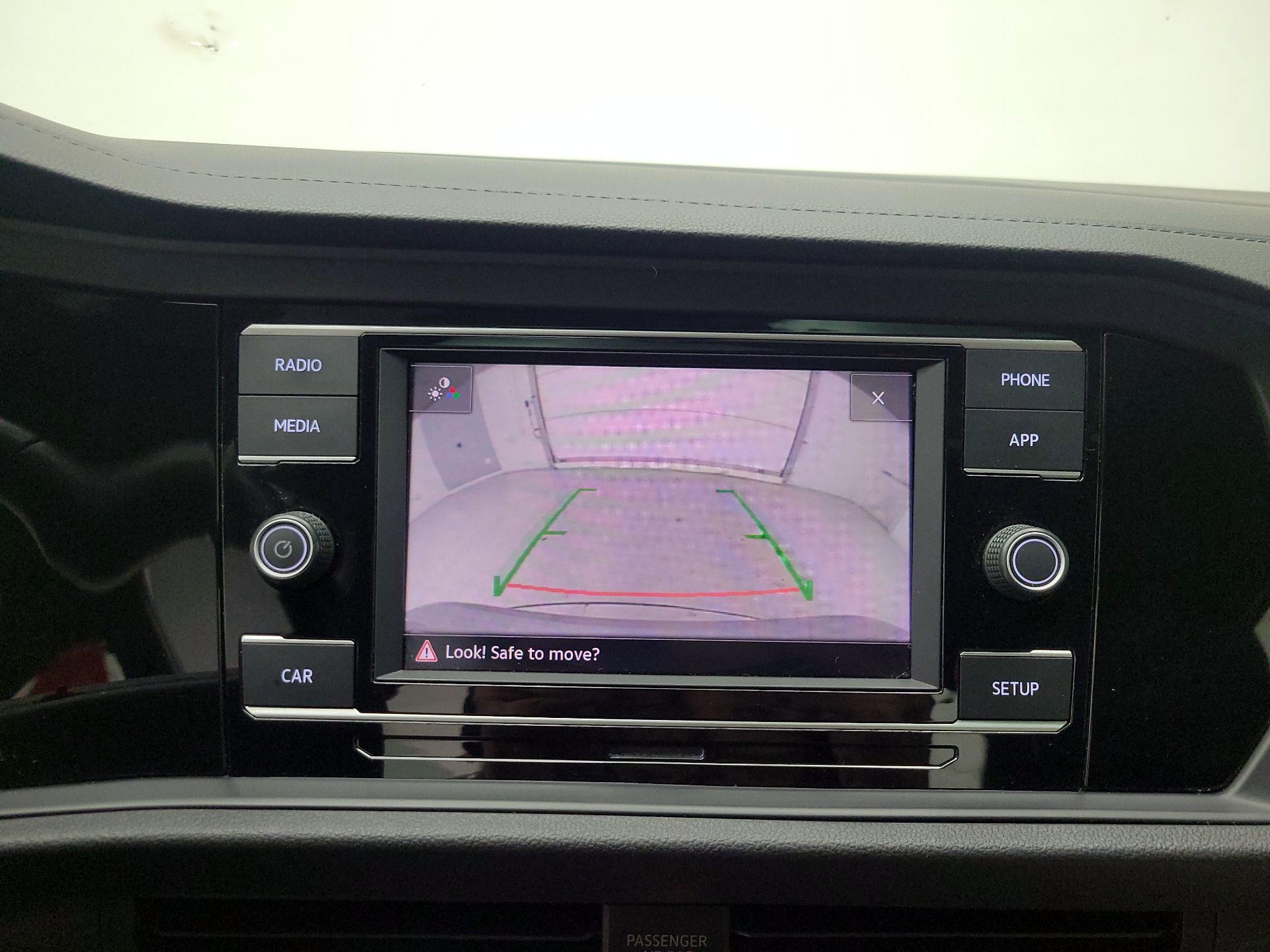 Thumbnail: 2019 Volkswagen Jetta - 14