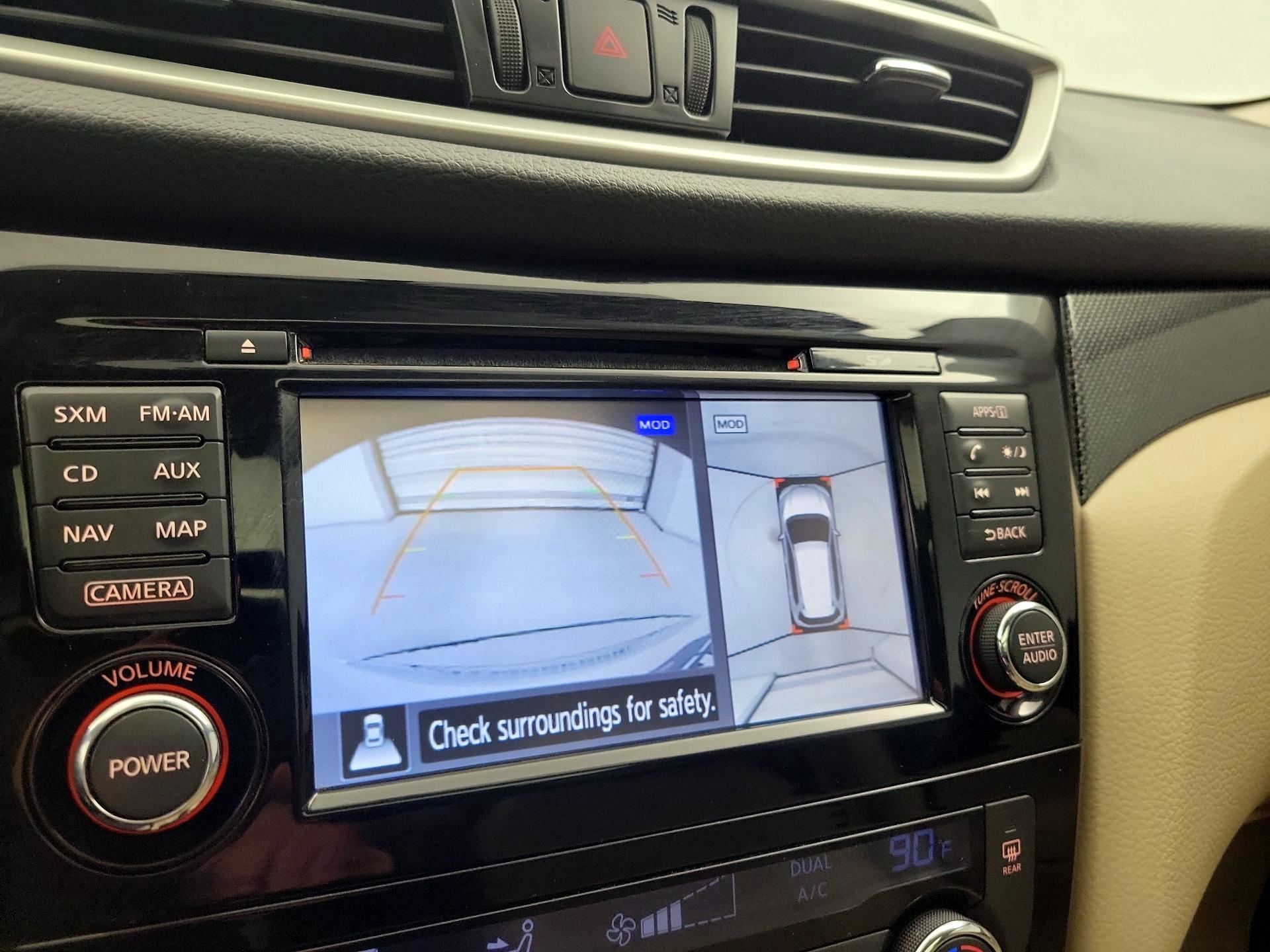 Thumbnail: 2016 Nissan Rogue - 15