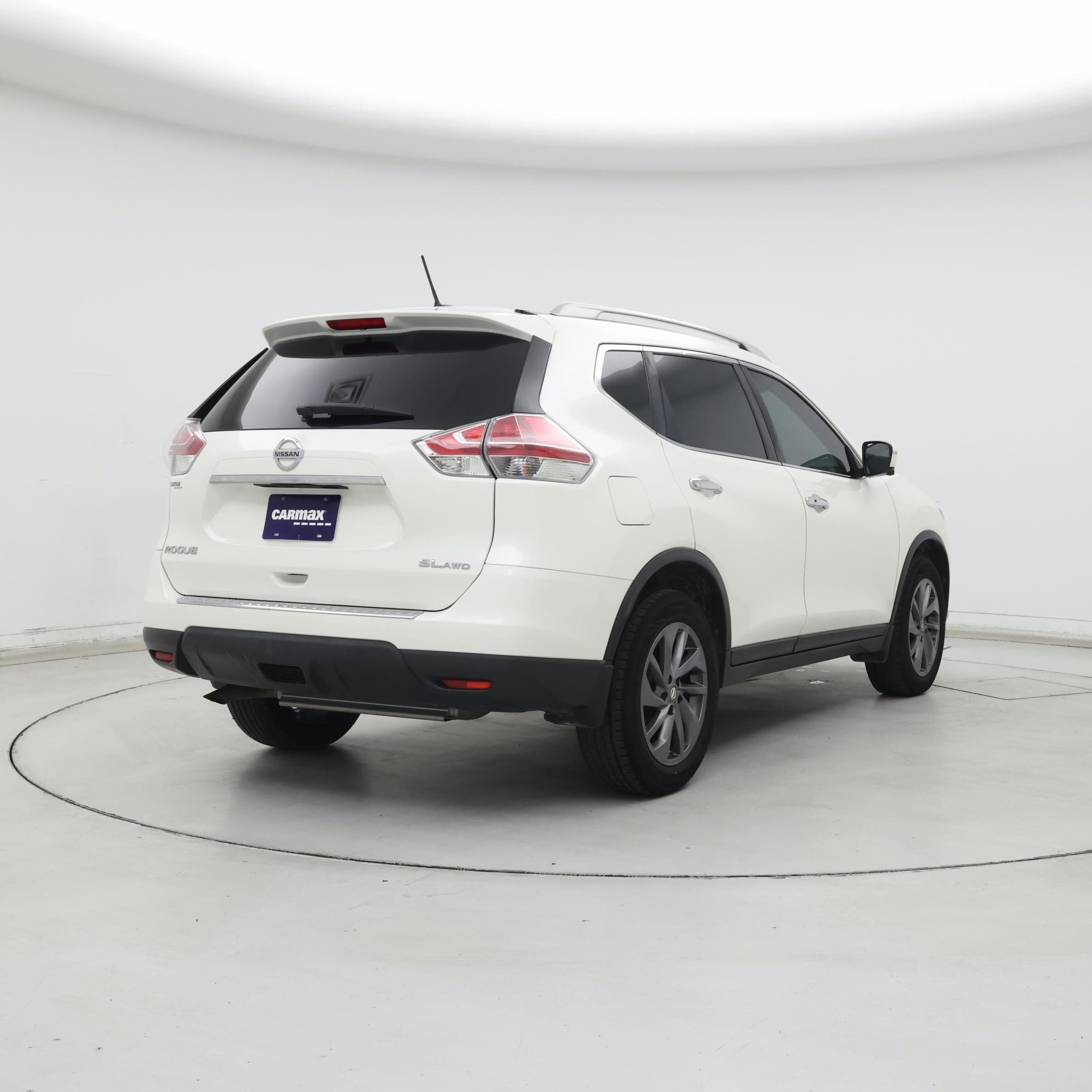 Thumbnail: 2016 Nissan Rogue - 8