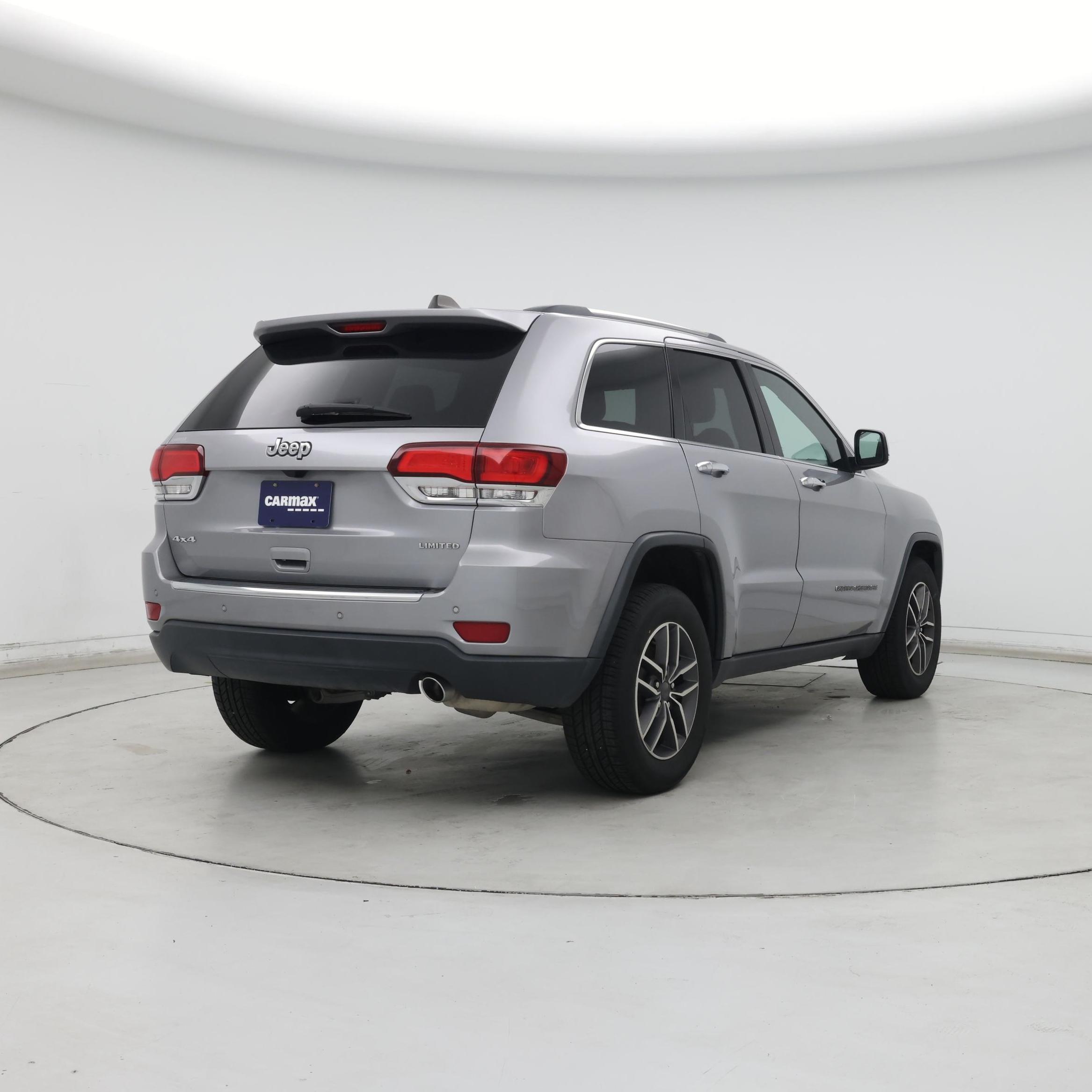 Thumbnail: 2020 Jeep Grand Cherokee - 8