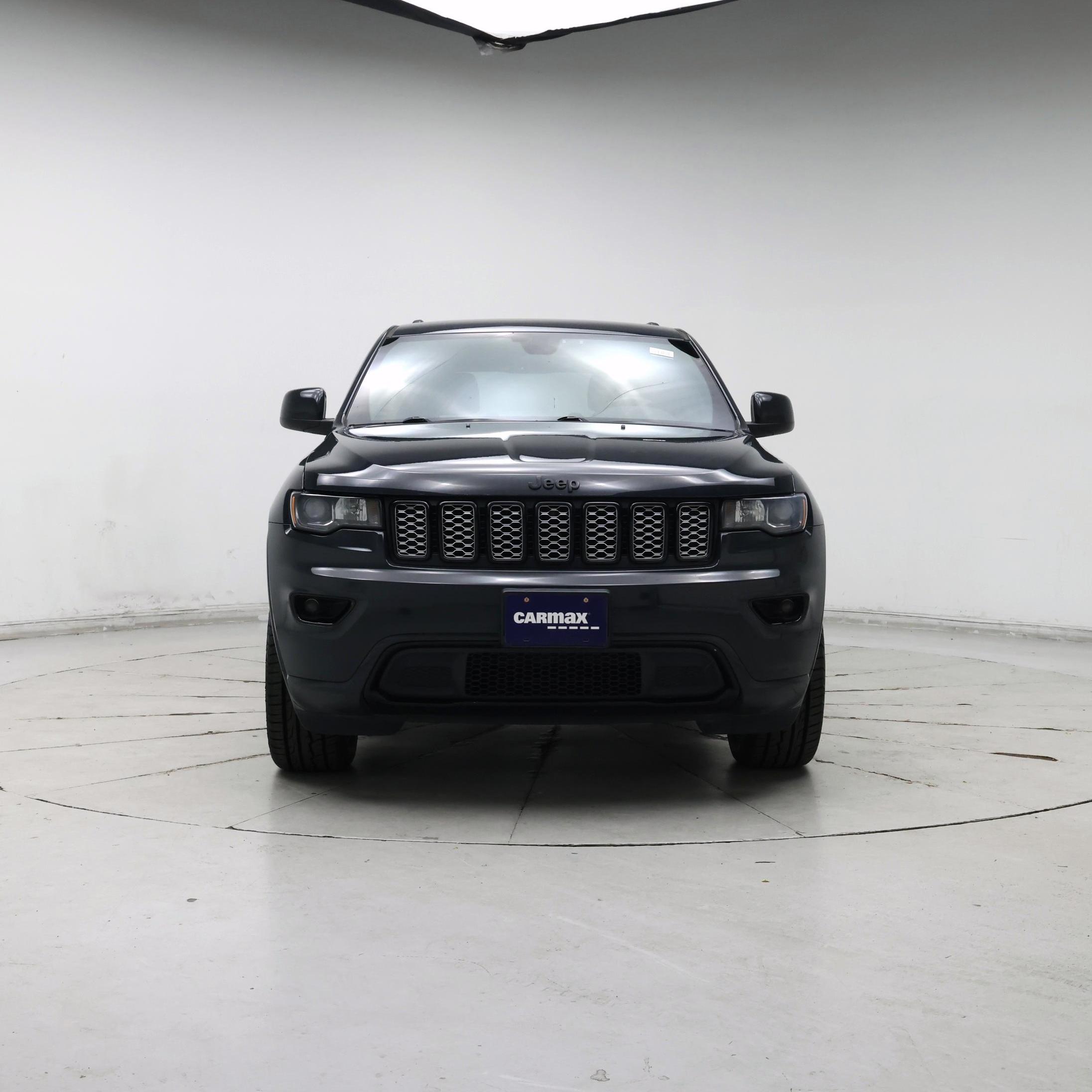 Thumbnail: 2018 Jeep Grand Cherokee - 5