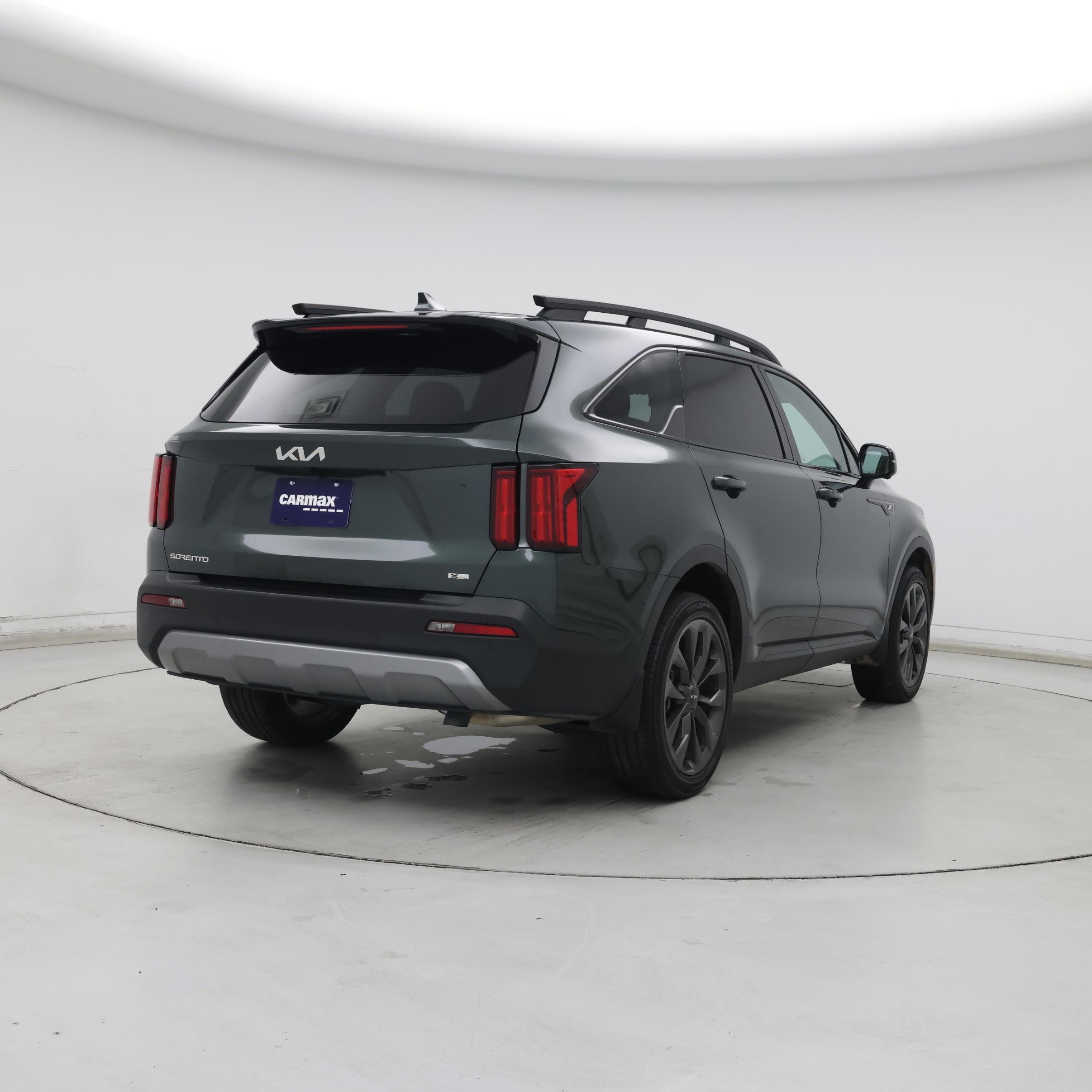 Thumbnail: 2023 Kia Sorento - 8