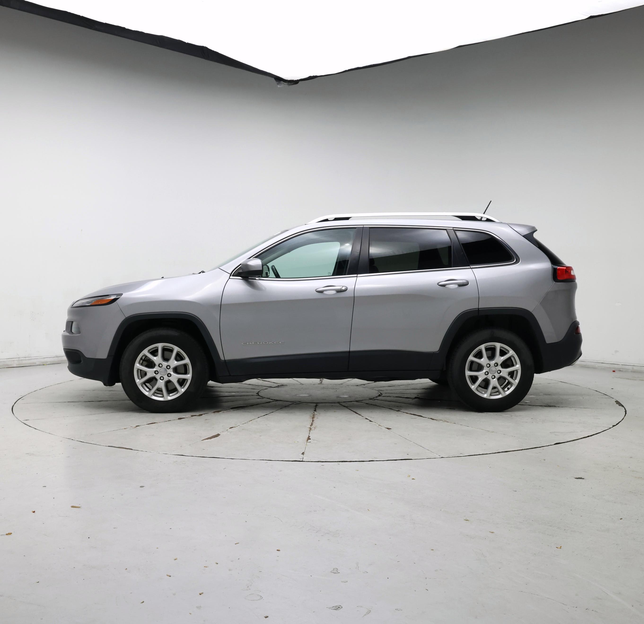 Thumbnail: 2015 Jeep Cherokee - 3