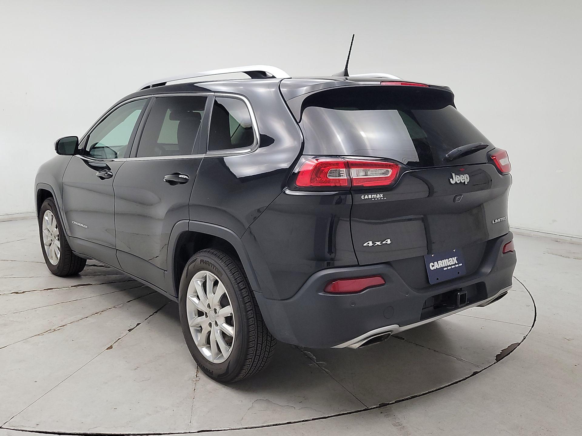 Thumbnail: 2016 Jeep Cherokee - 7