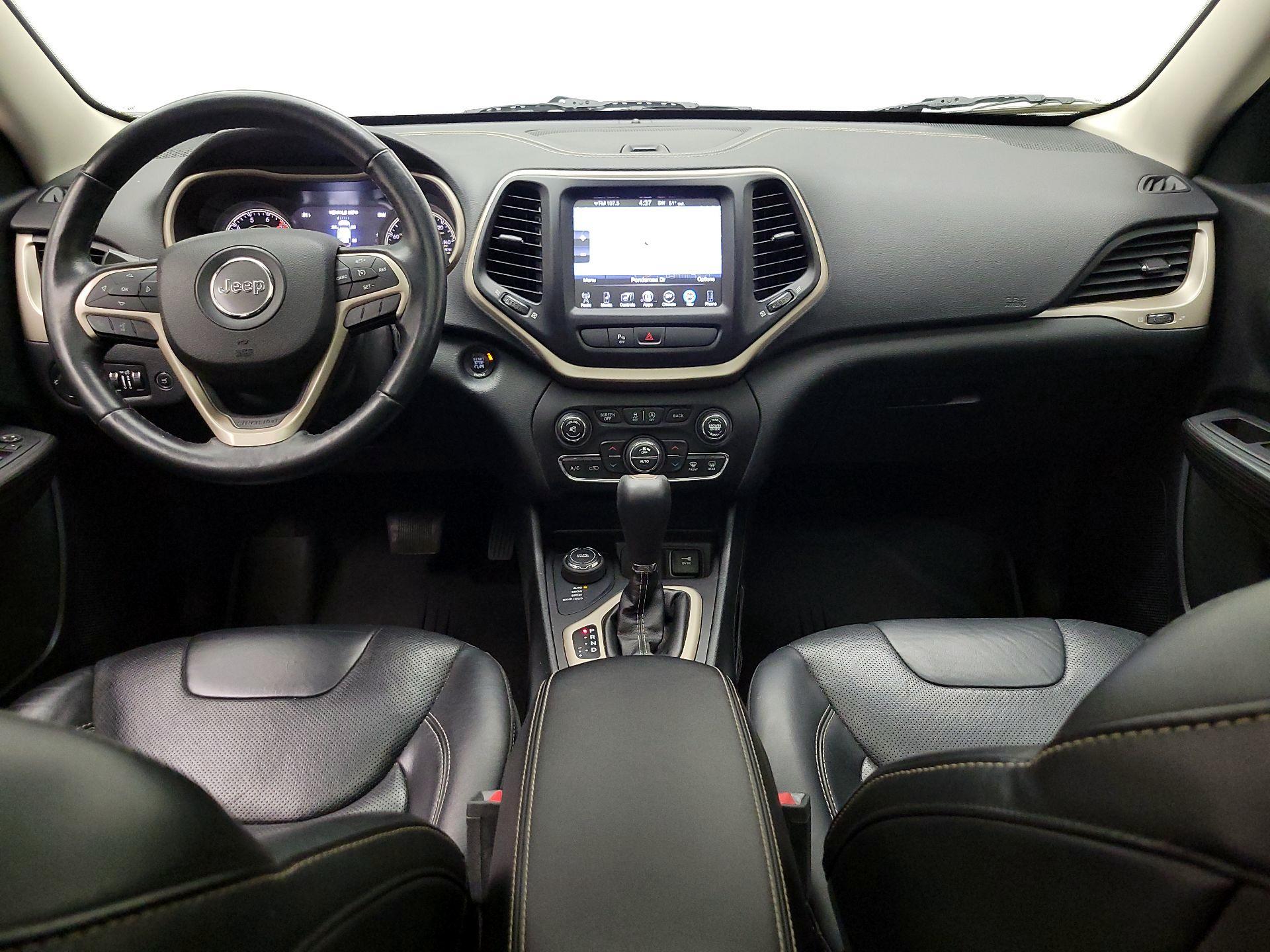 Thumbnail: 2016 Jeep Cherokee - 8