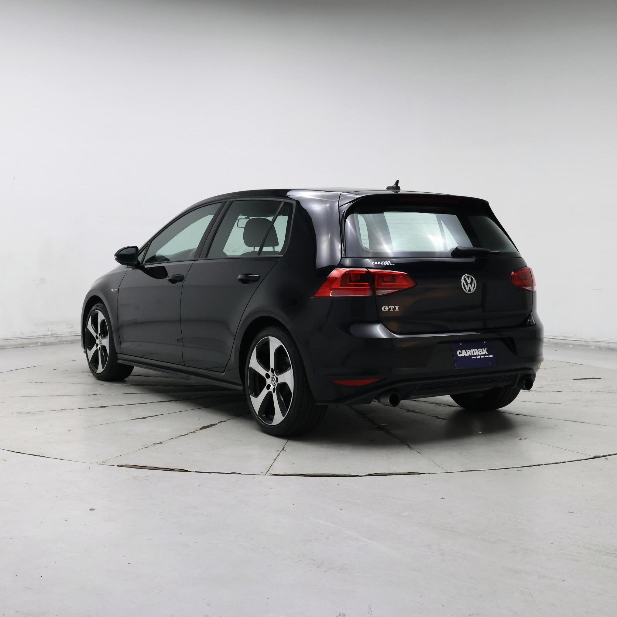 Thumbnail: 2017 Volkswagen Golf - 2