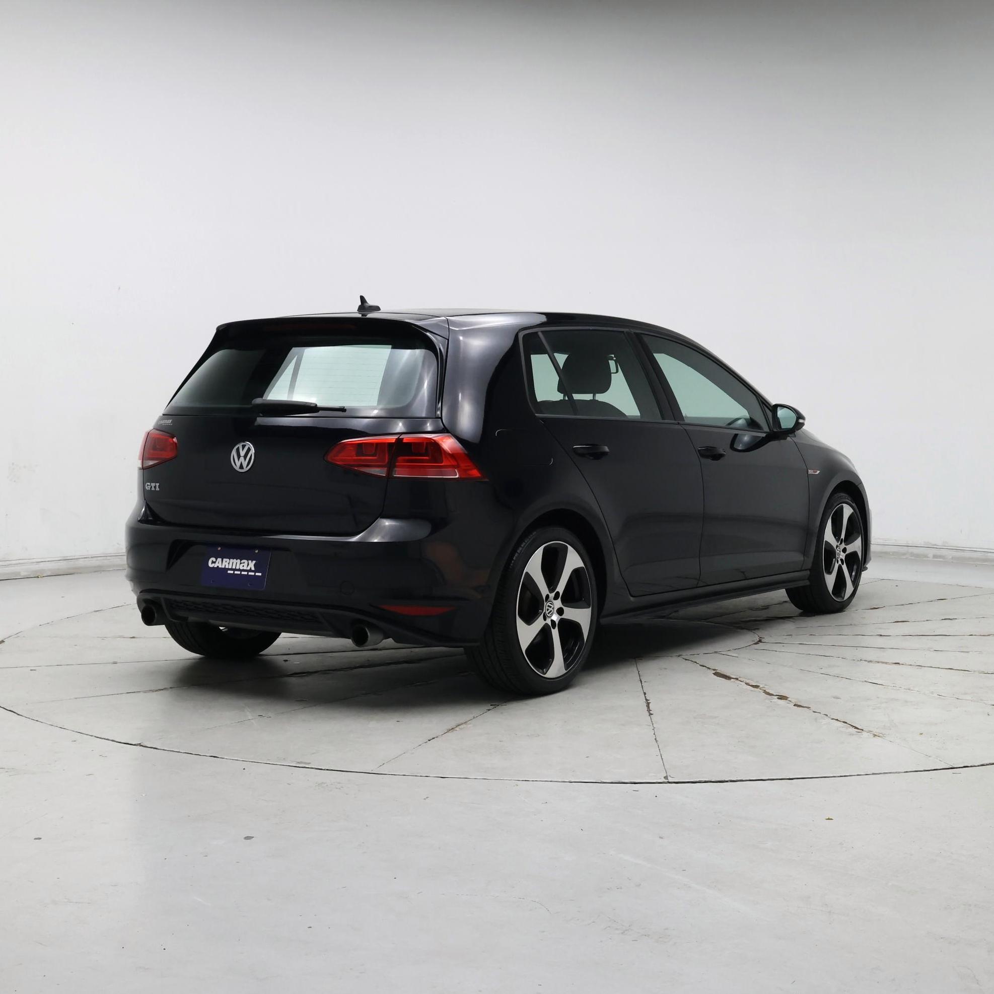 Thumbnail: 2017 Volkswagen Golf - 8