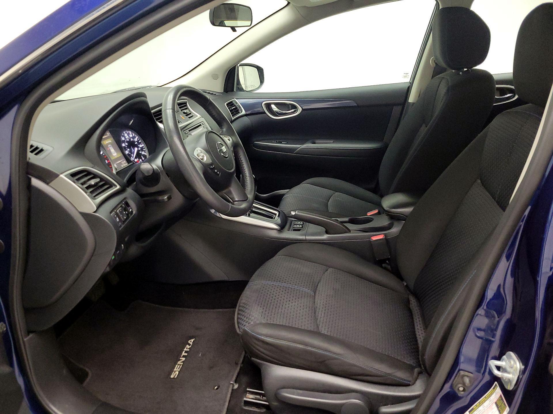 Thumbnail: 2017 Nissan Sentra - 11