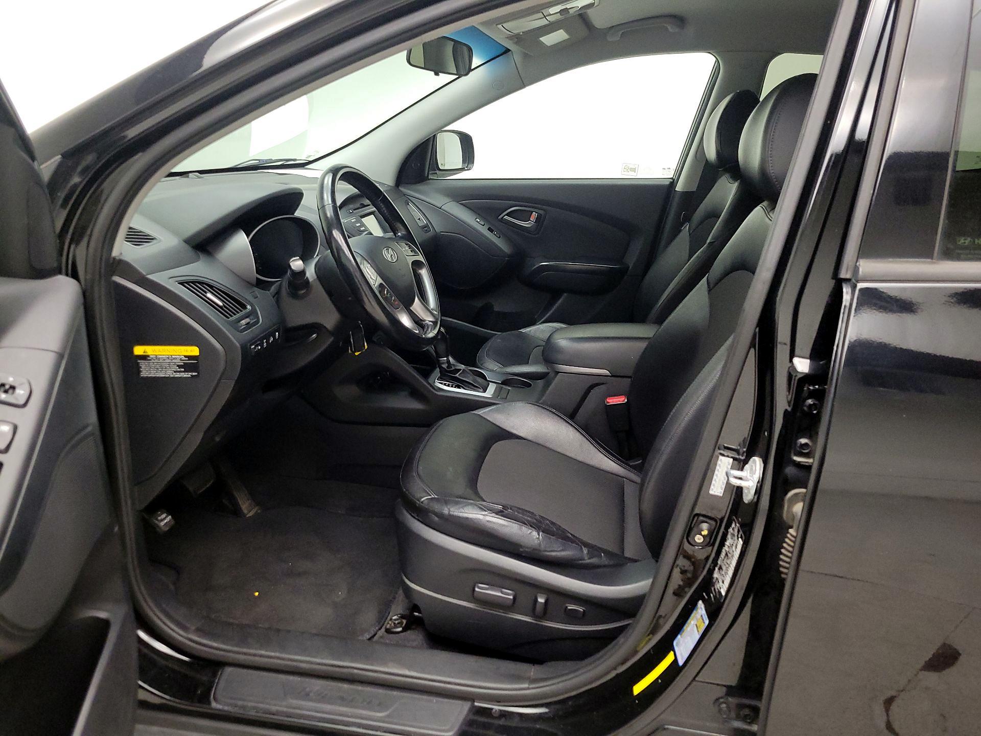 Thumbnail: 2015 Hyundai Tucson - 9