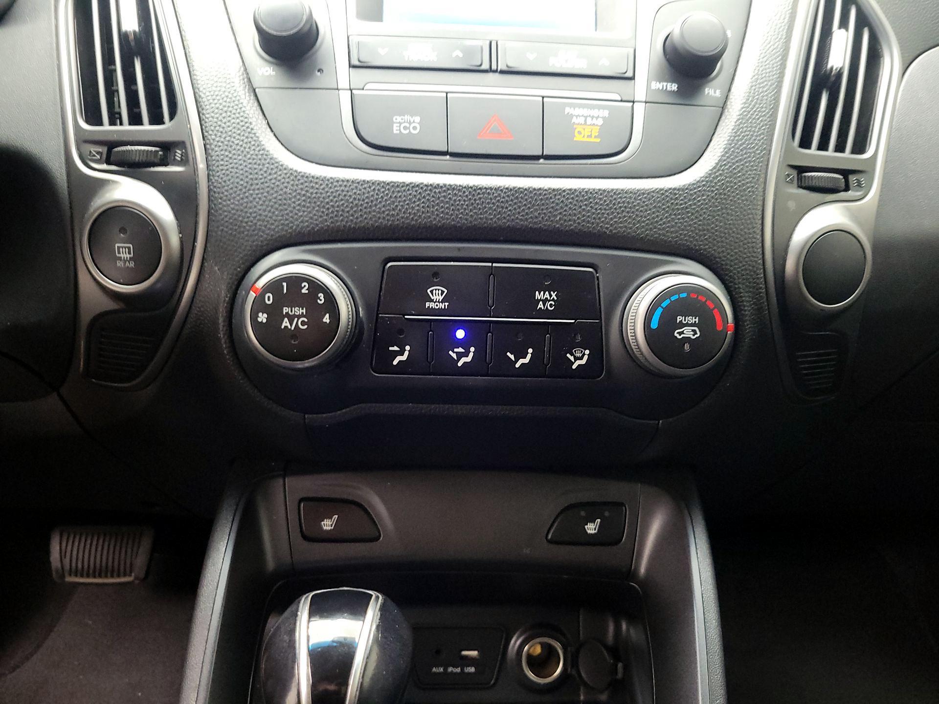 Thumbnail: 2015 Hyundai Tucson - 14