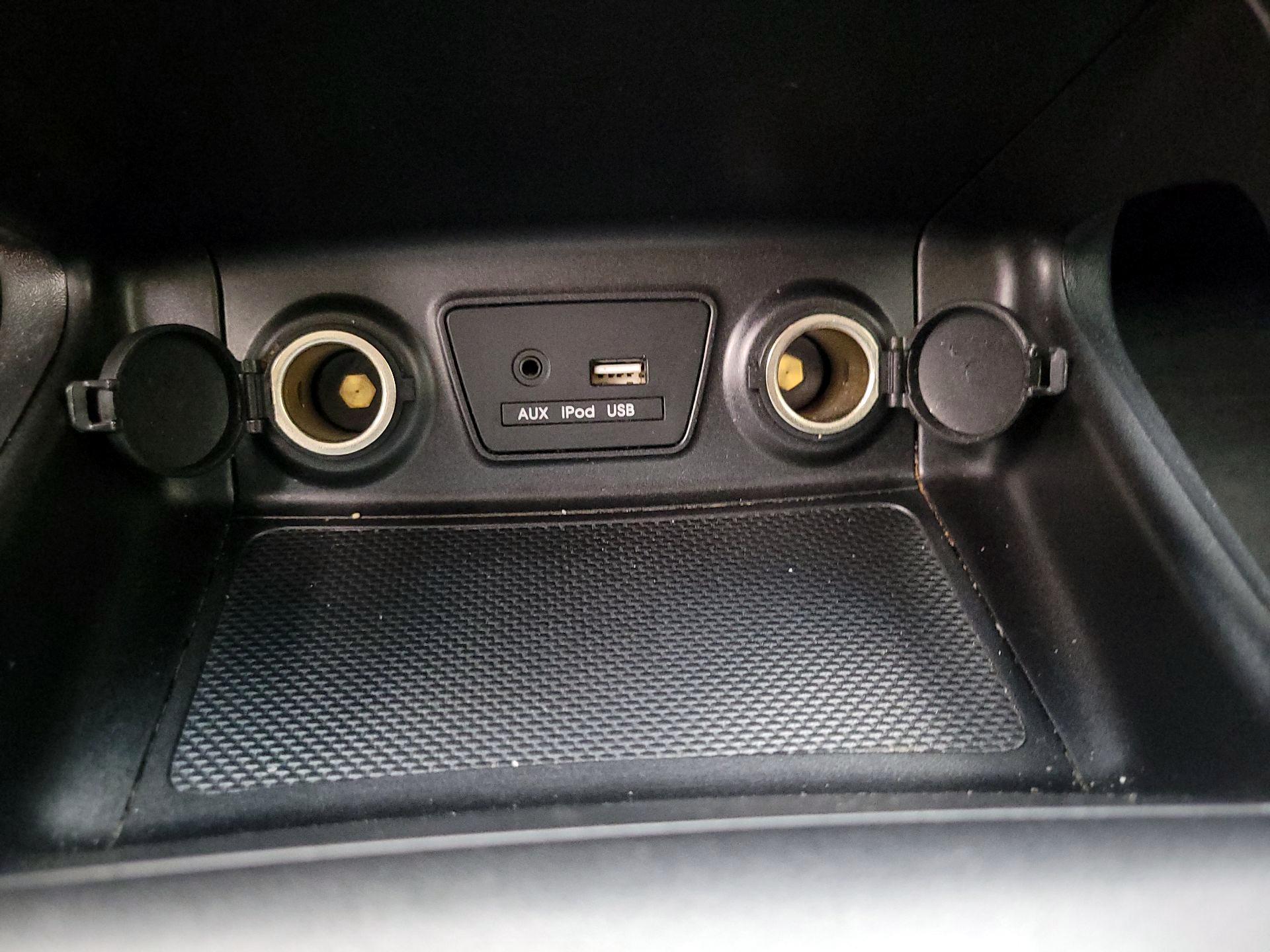 Thumbnail: 2015 Hyundai Tucson - 16