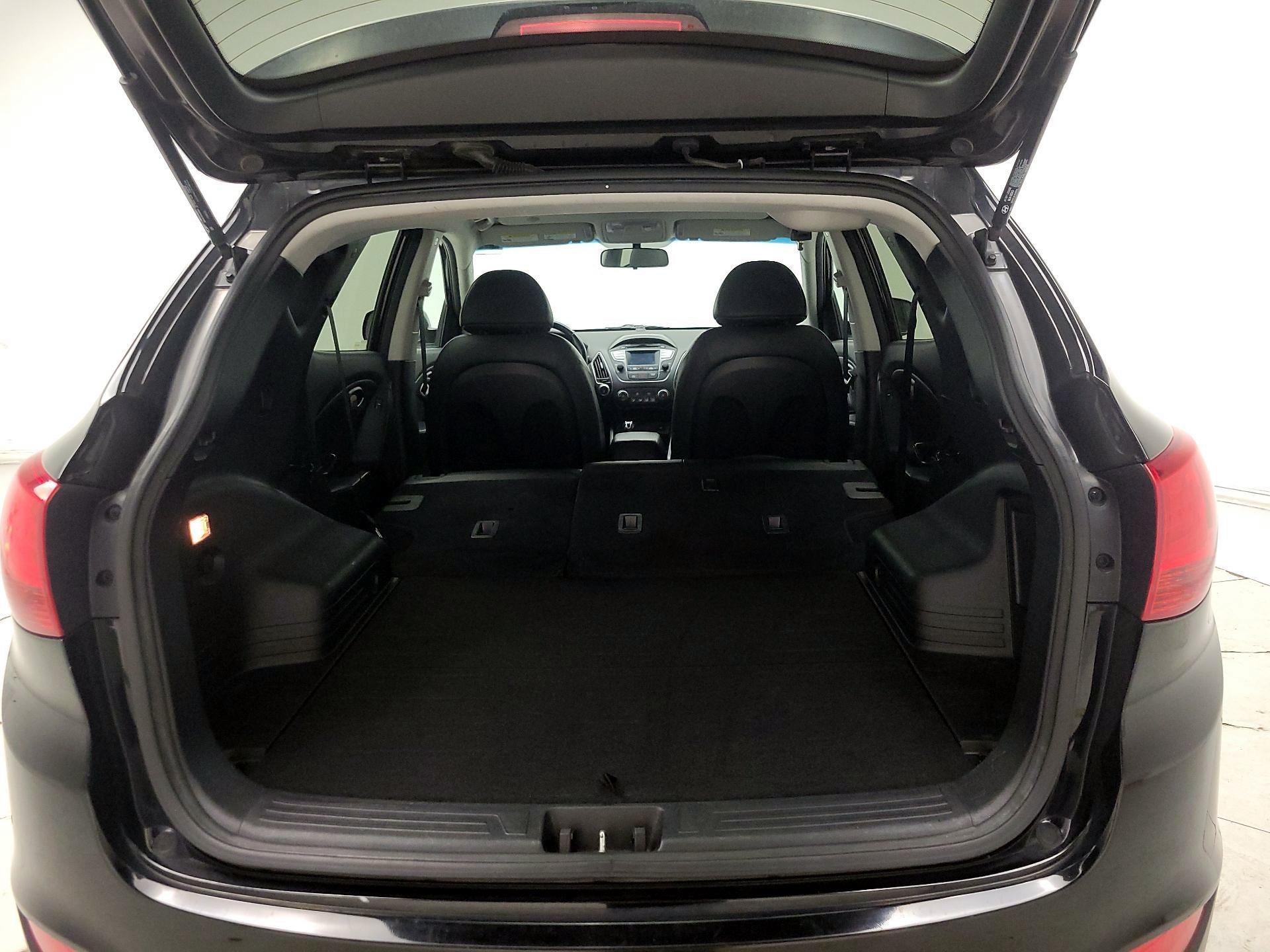 Thumbnail: 2015 Hyundai Tucson - 19