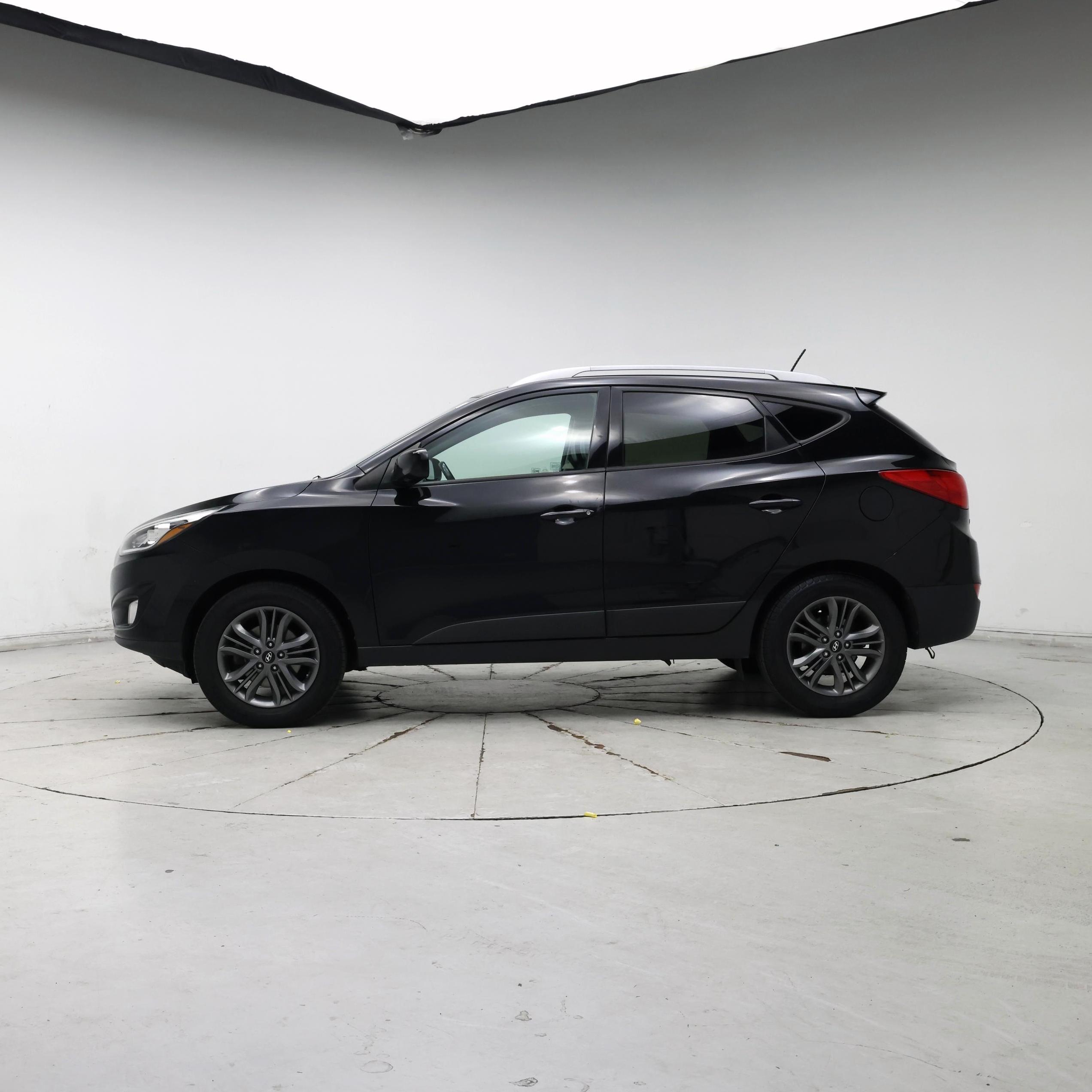 Thumbnail: 2015 Hyundai Tucson - 3