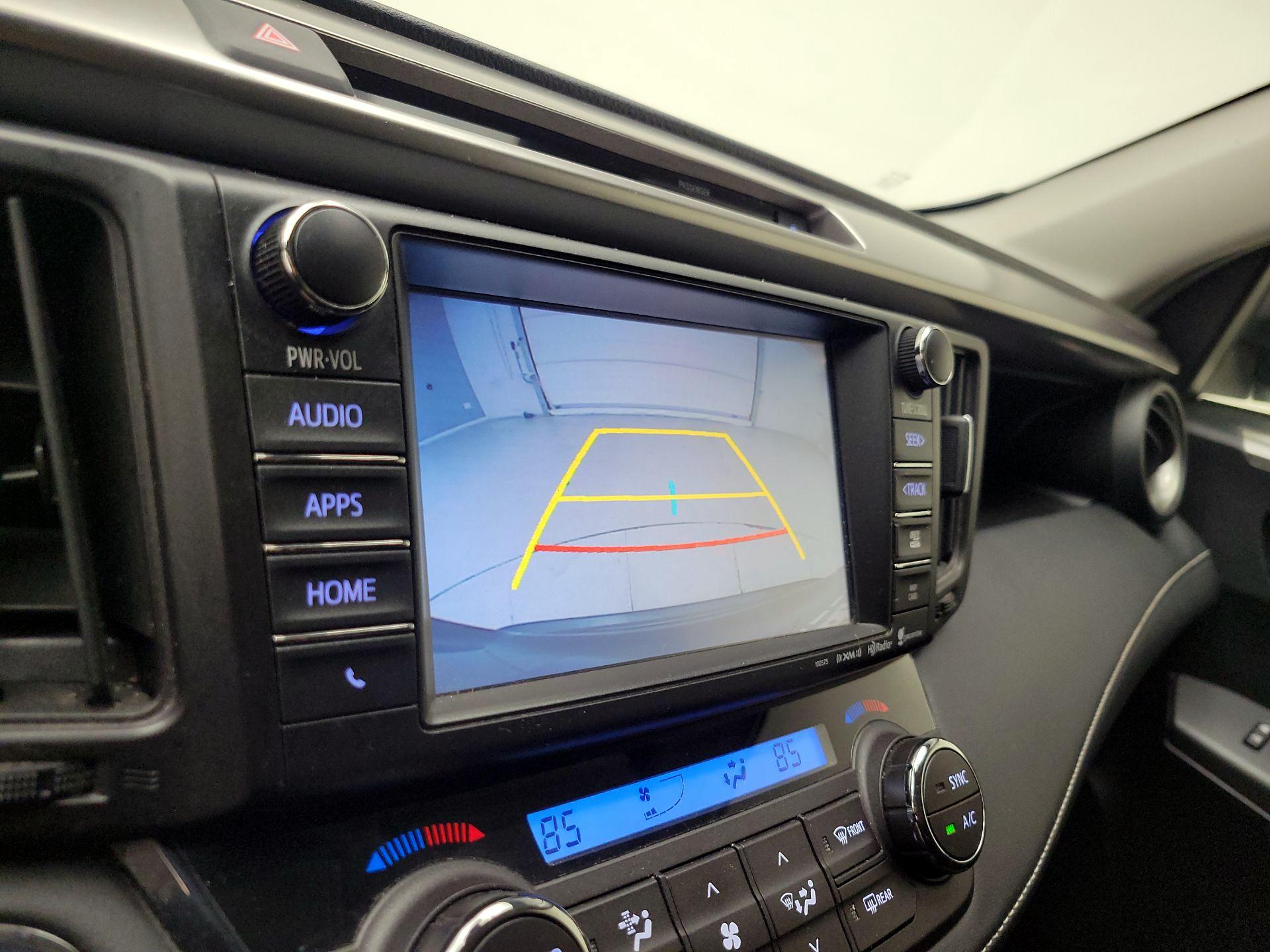 Thumbnail: 2016 Toyota RAV4 - 15