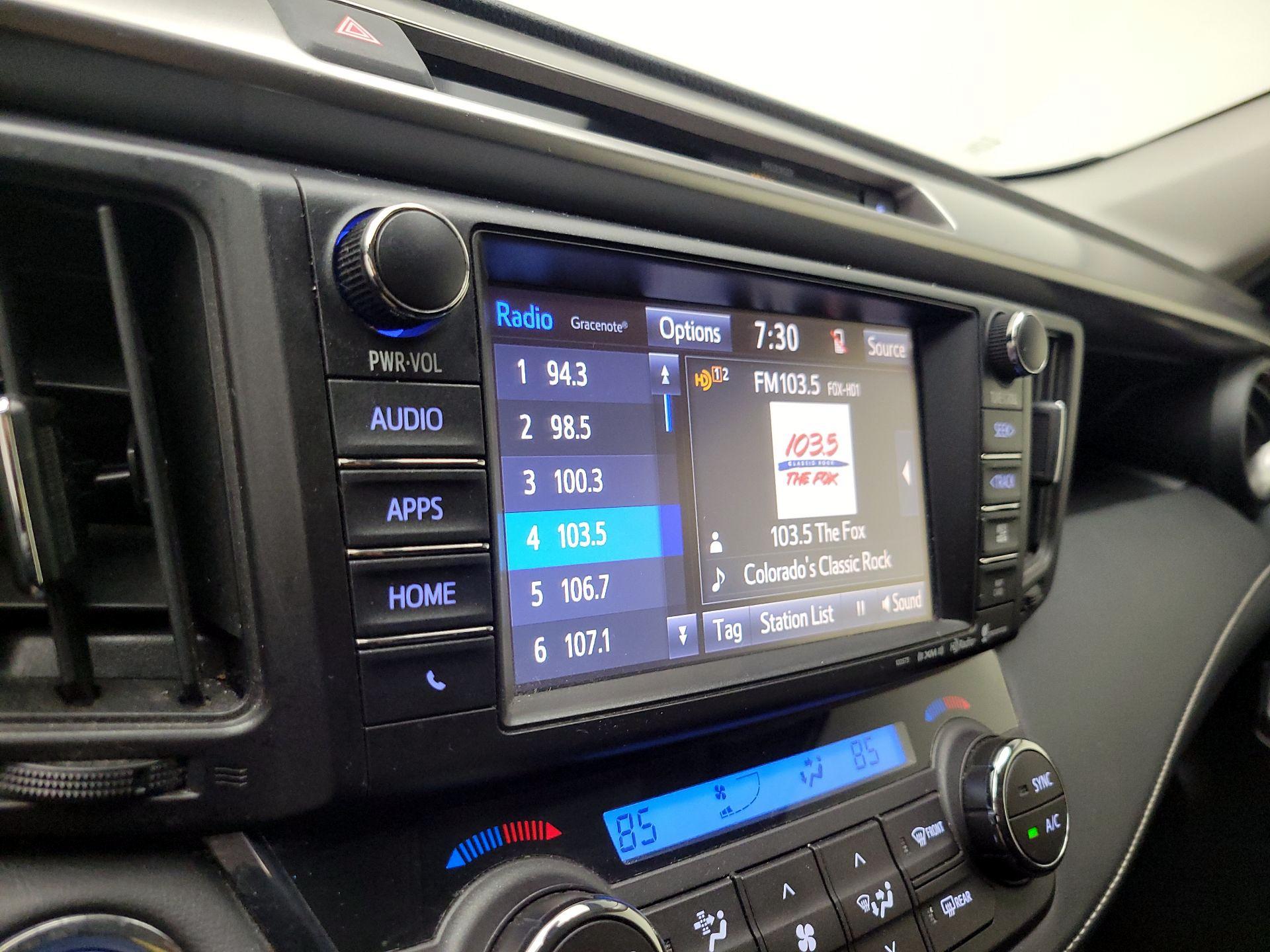Thumbnail: 2016 Toyota RAV4 - 16