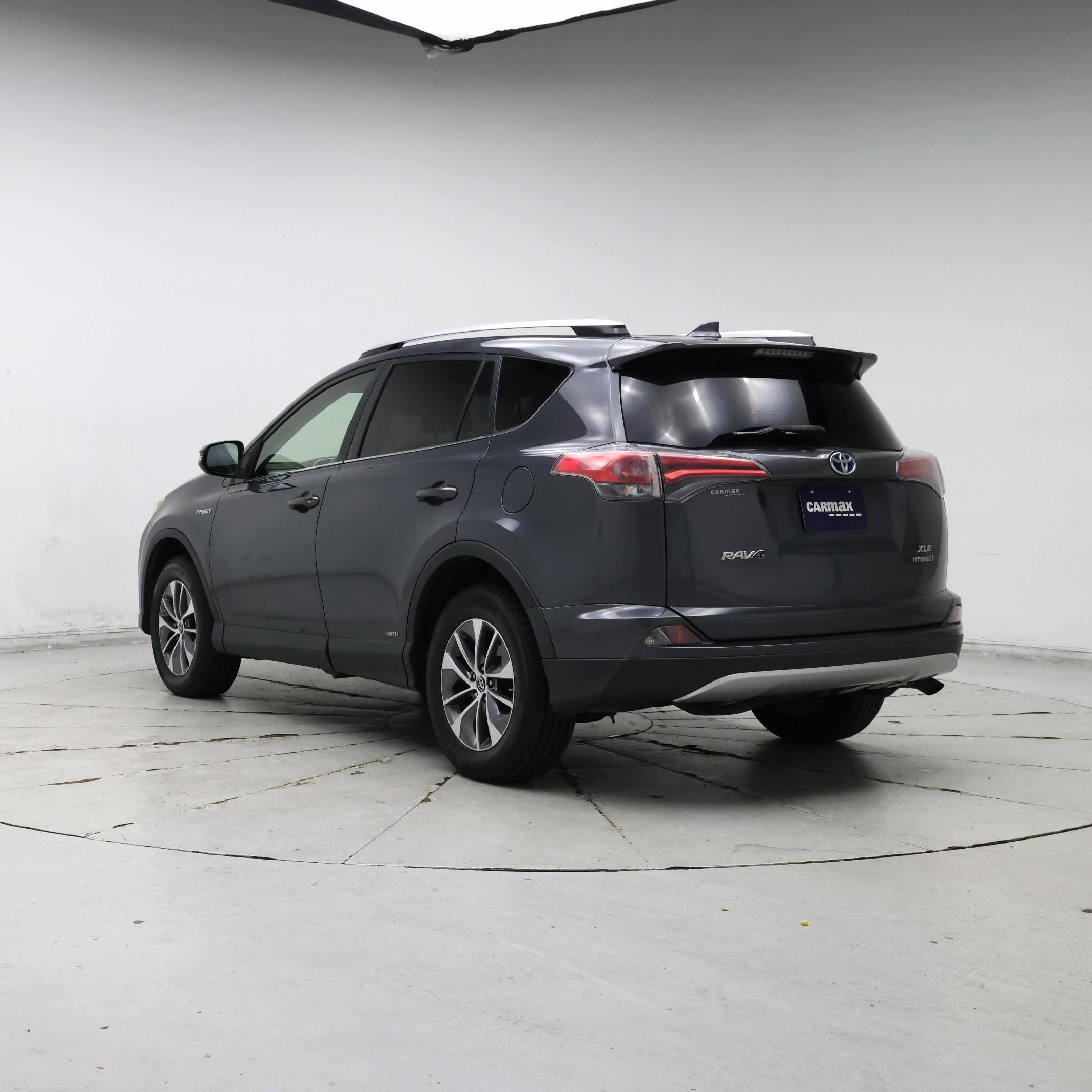 Thumbnail: 2016 Toyota RAV4 - 2