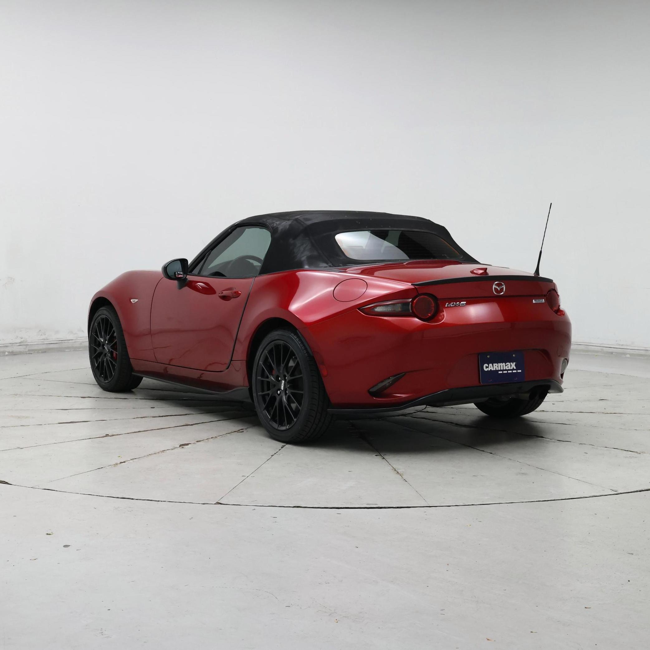 Thumbnail: 2016 Mazda MX-5 Miata - 2