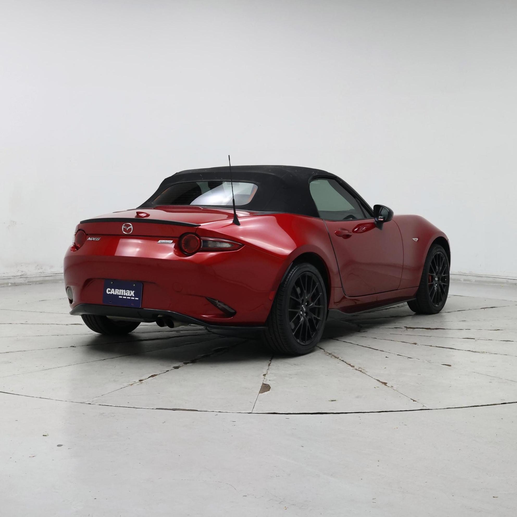 Thumbnail: 2016 Mazda MX-5 Miata - 8