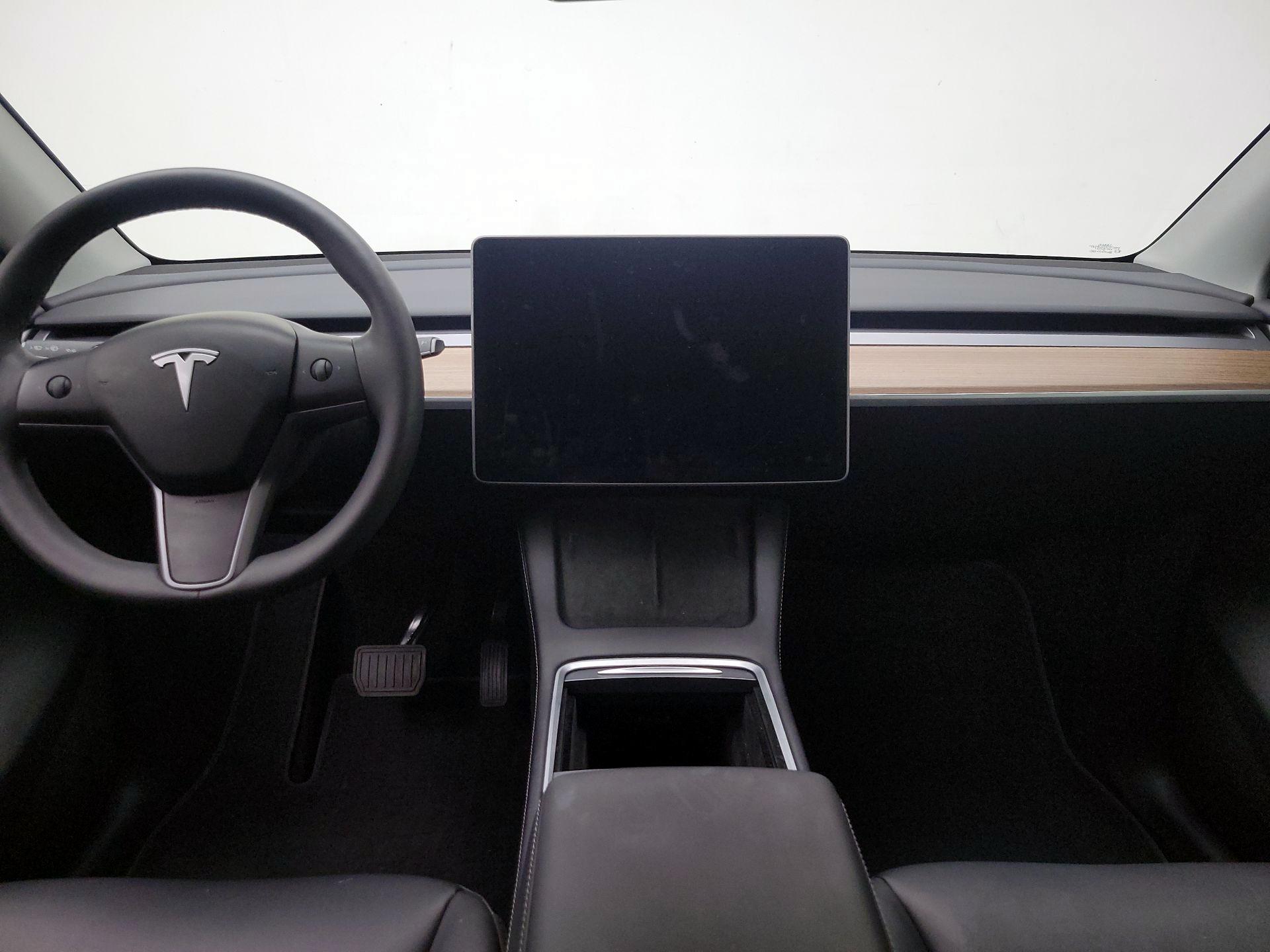 Thumbnail: 2025 Tesla Model Y - 9