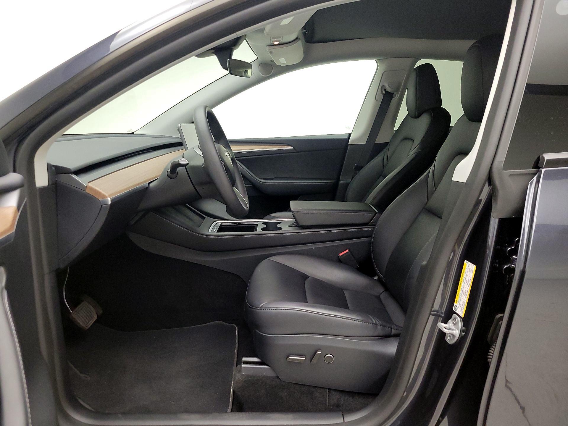 Thumbnail: 2025 Tesla Model Y - 11