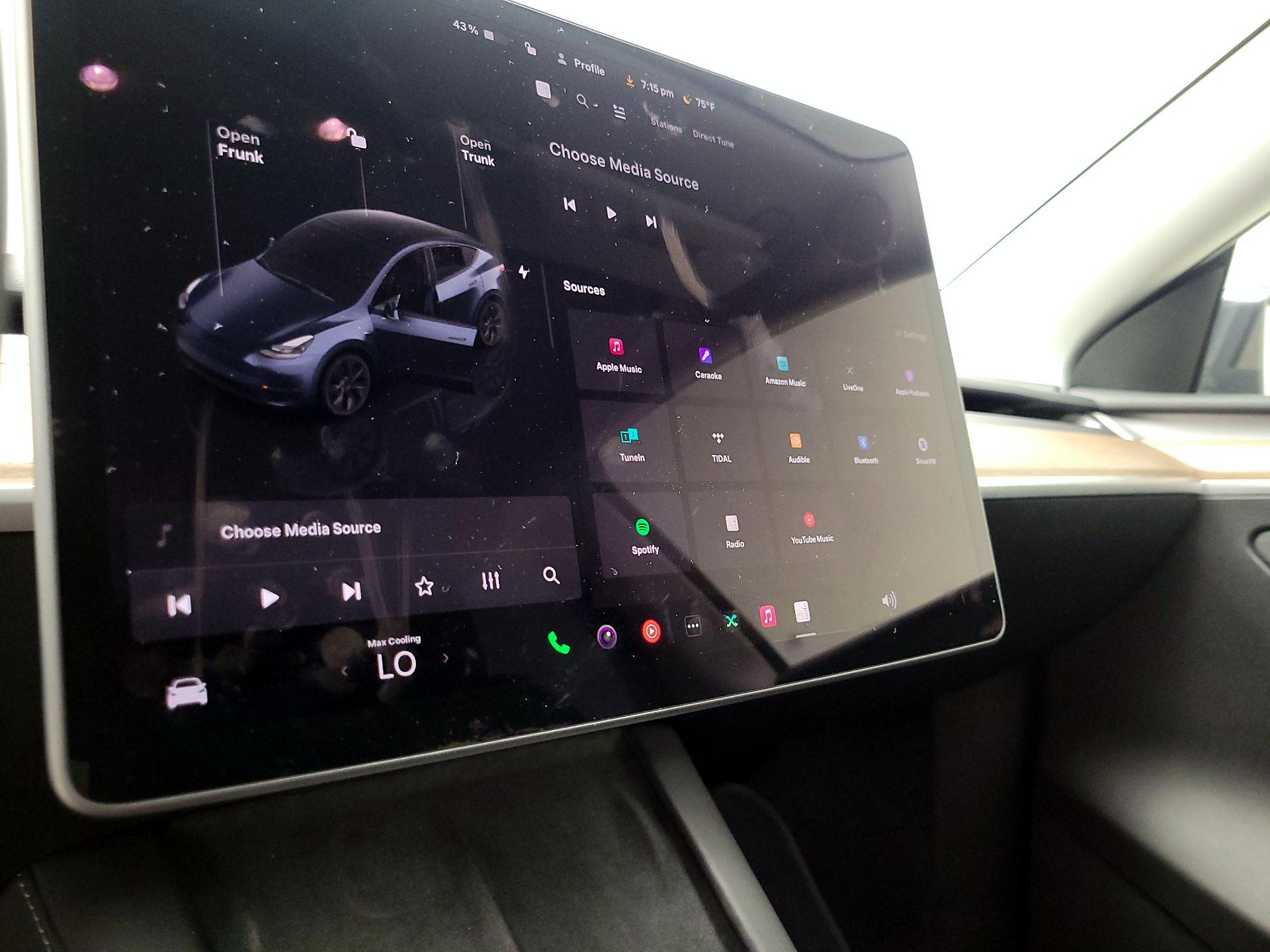 Thumbnail: 2025 Tesla Model Y - 15