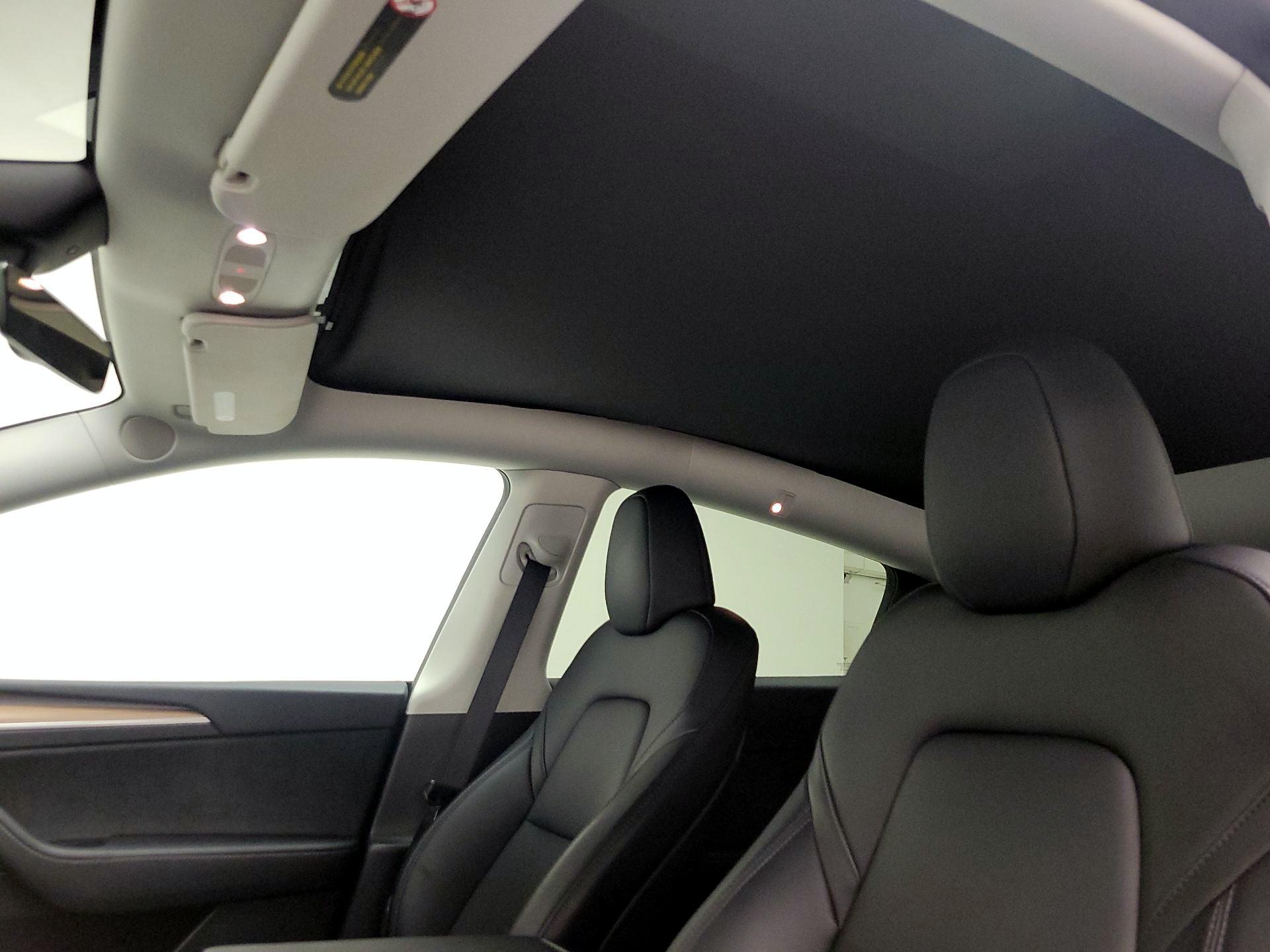 Thumbnail: 2025 Tesla Model Y - 19