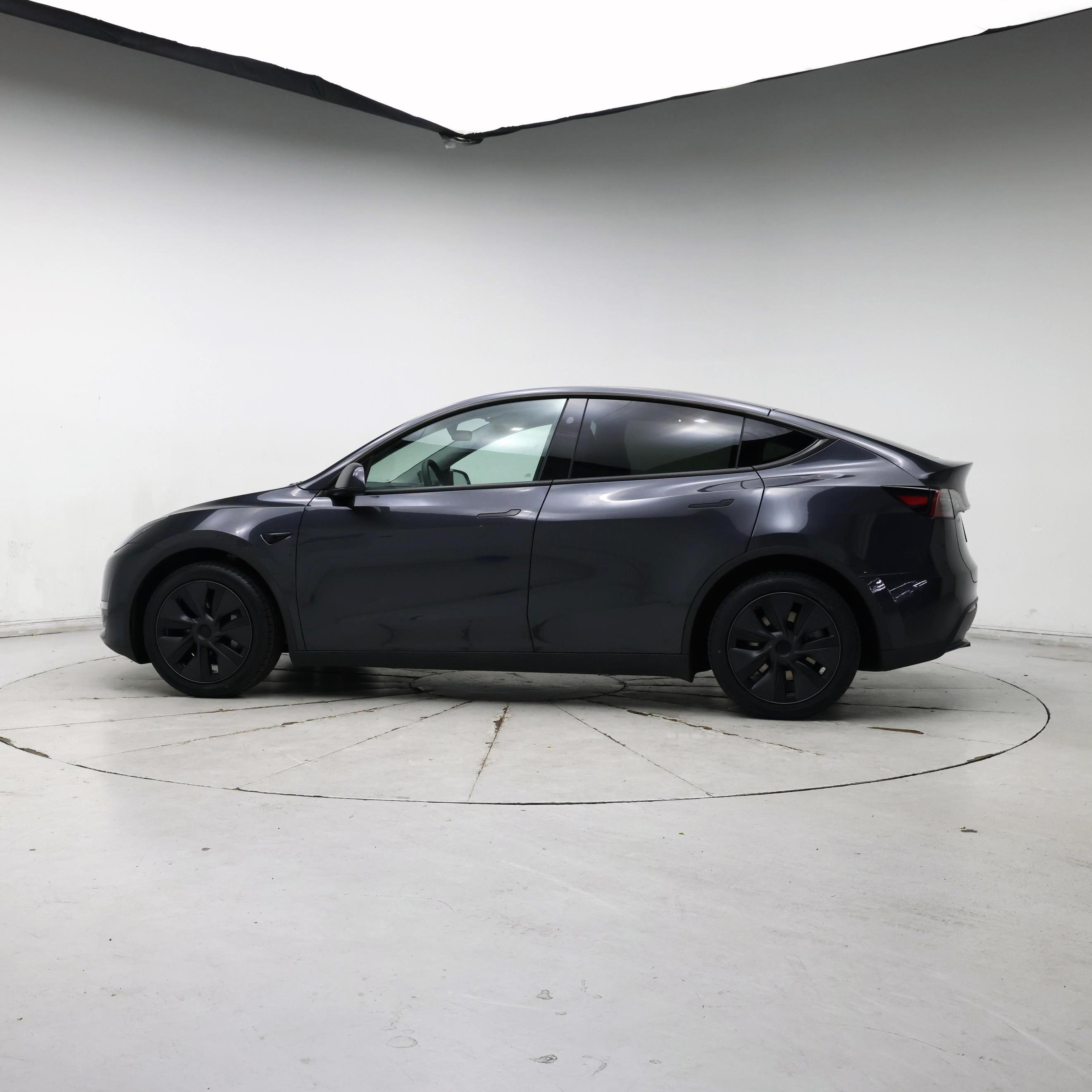 Thumbnail: 2025 Tesla Model Y - 3