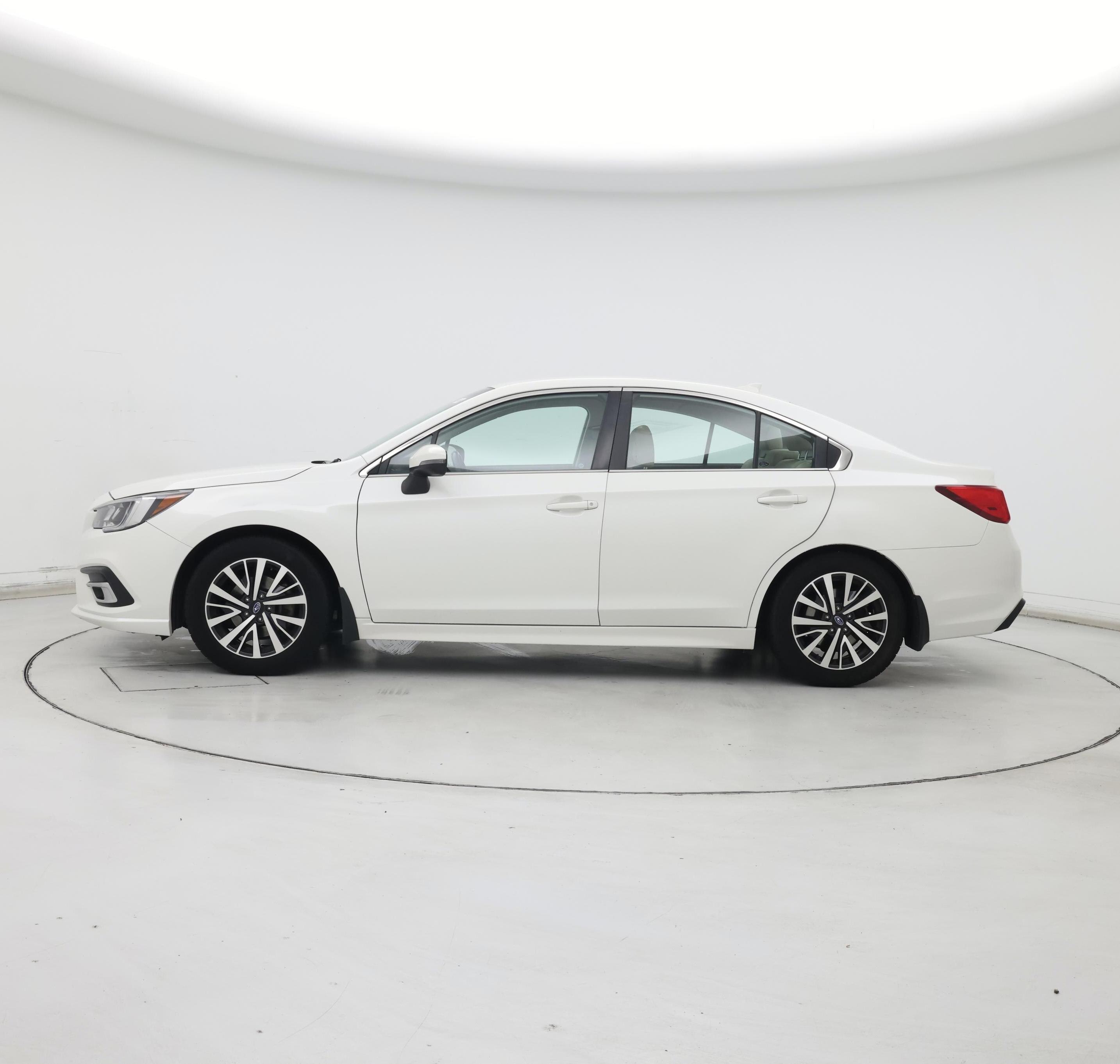 Thumbnail: 2018 Subaru Legacy - 3