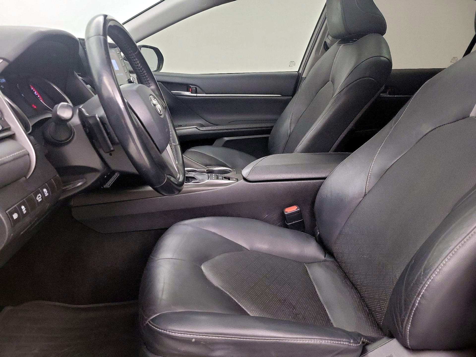 Thumbnail: 2021 Toyota Camry - 11