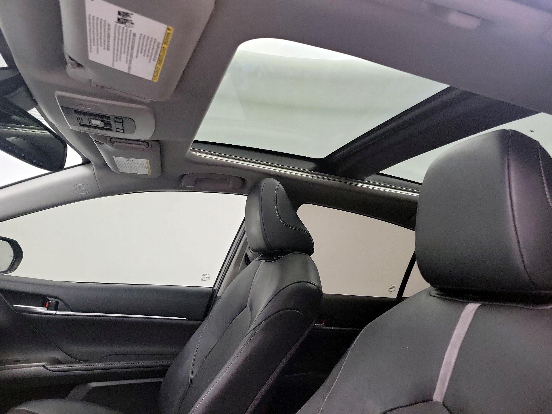 Thumbnail: 2021 Toyota Camry - 18