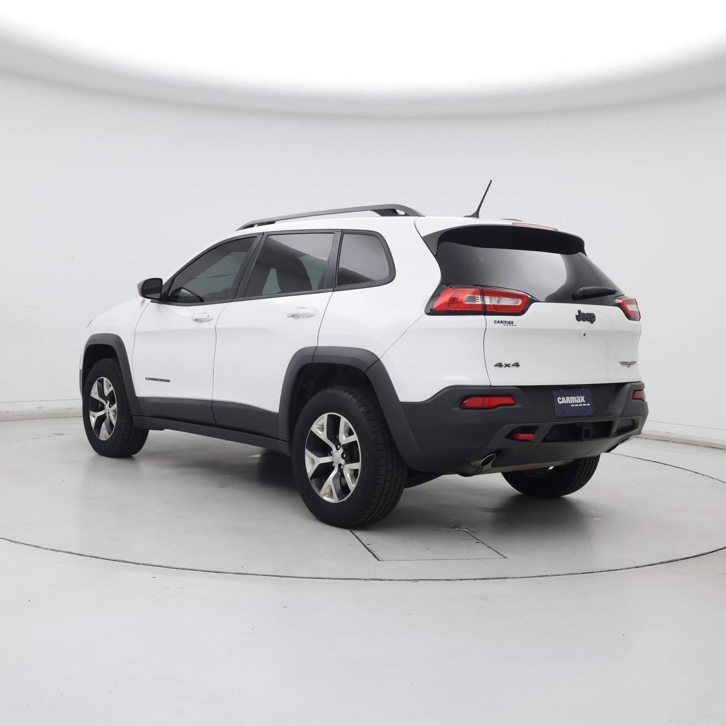 Thumbnail: 2015 Jeep Cherokee - 2