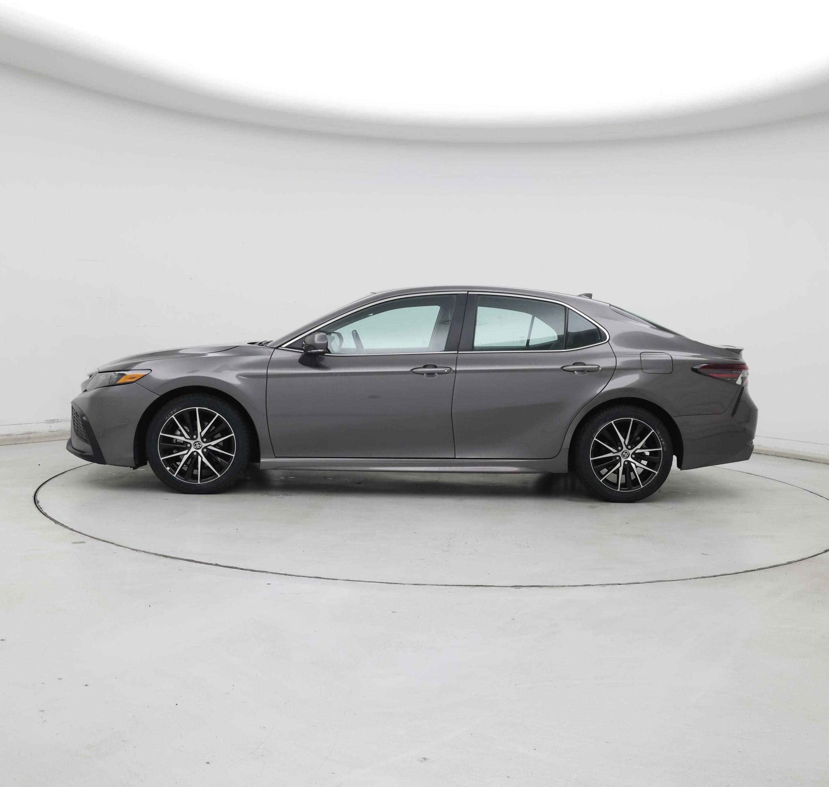 Thumbnail: 2024 Toyota Camry - 3