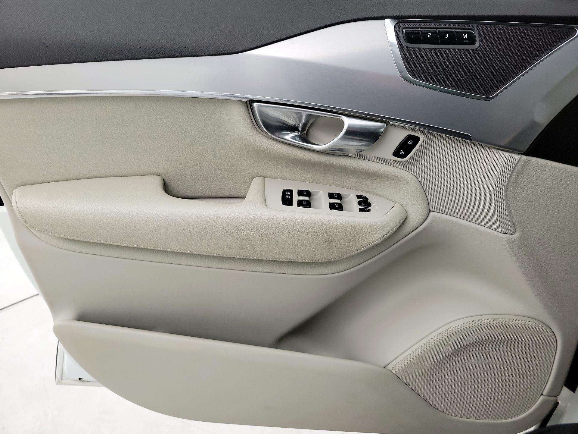 Thumbnail: 2018 Volvo XC90 - 12