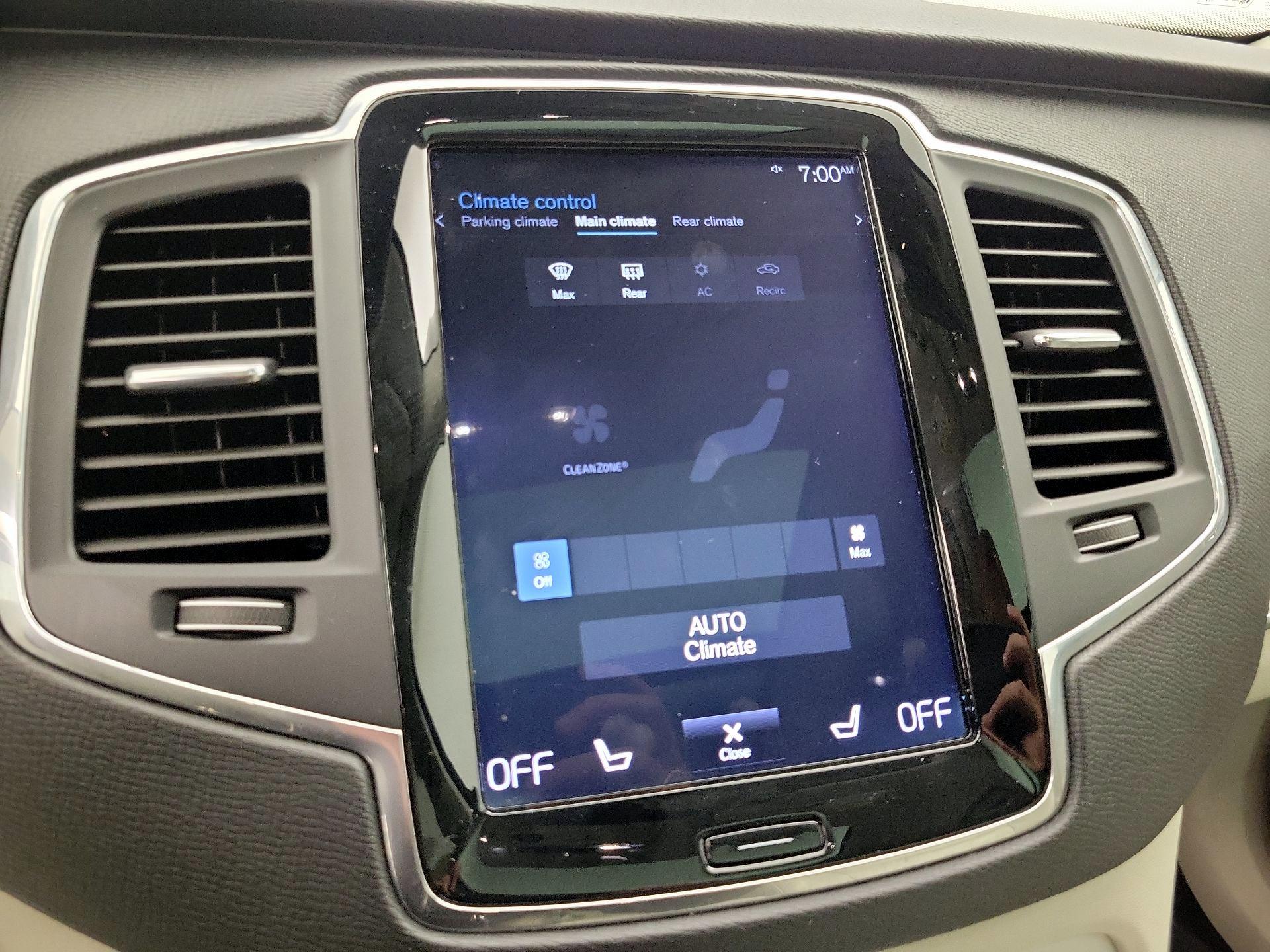 Thumbnail: 2018 Volvo XC90 - 16