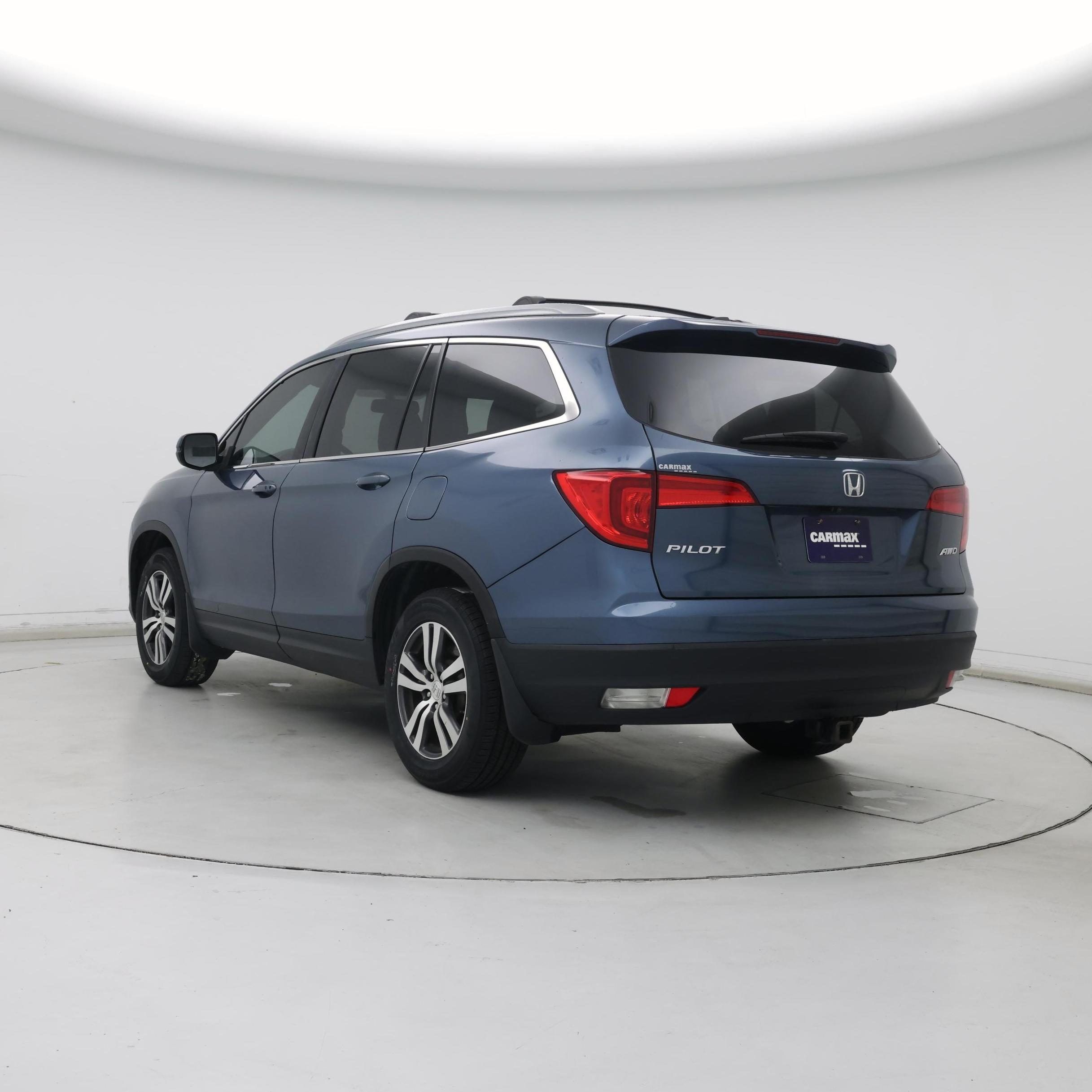 Thumbnail: 2017 Honda Pilot - 2