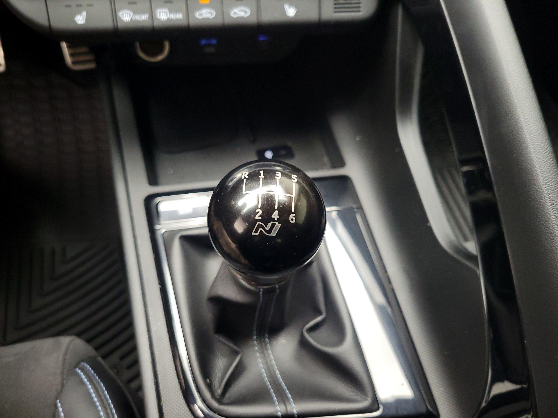 Thumbnail: 2024 Hyundai Elantra - 18