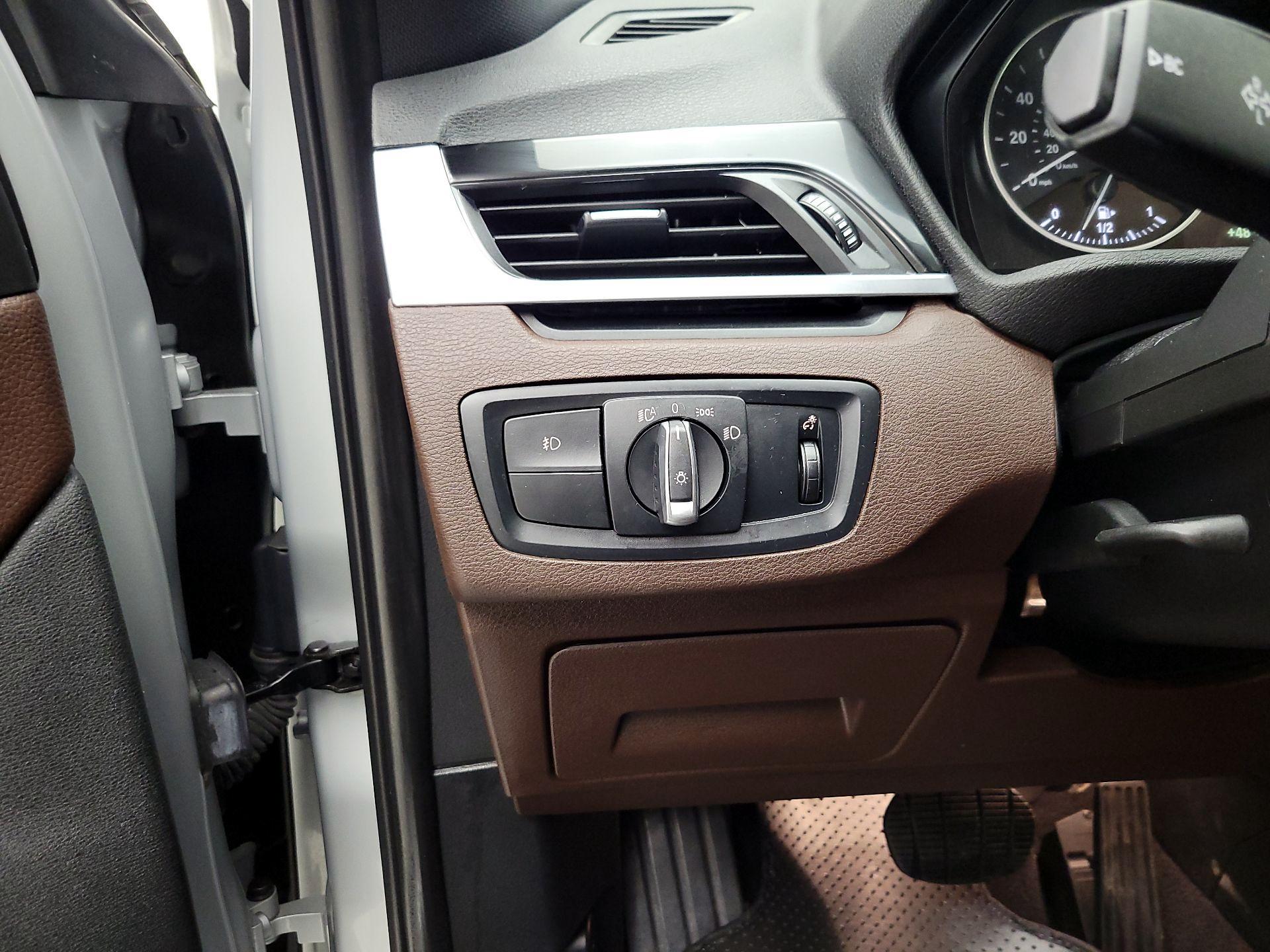 Thumbnail: 2018 BMW X1 - 13