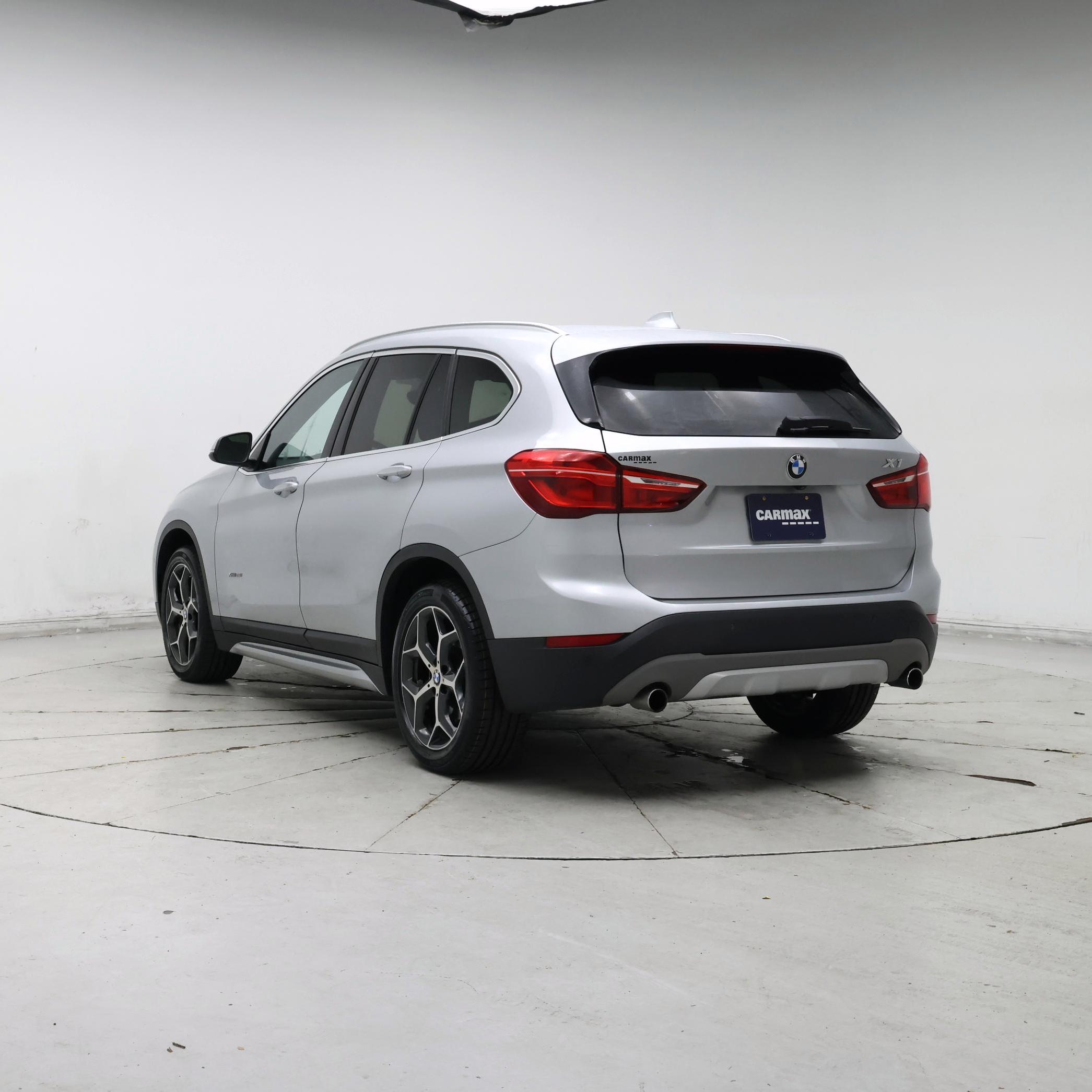 Thumbnail: 2018 BMW X1 - 2