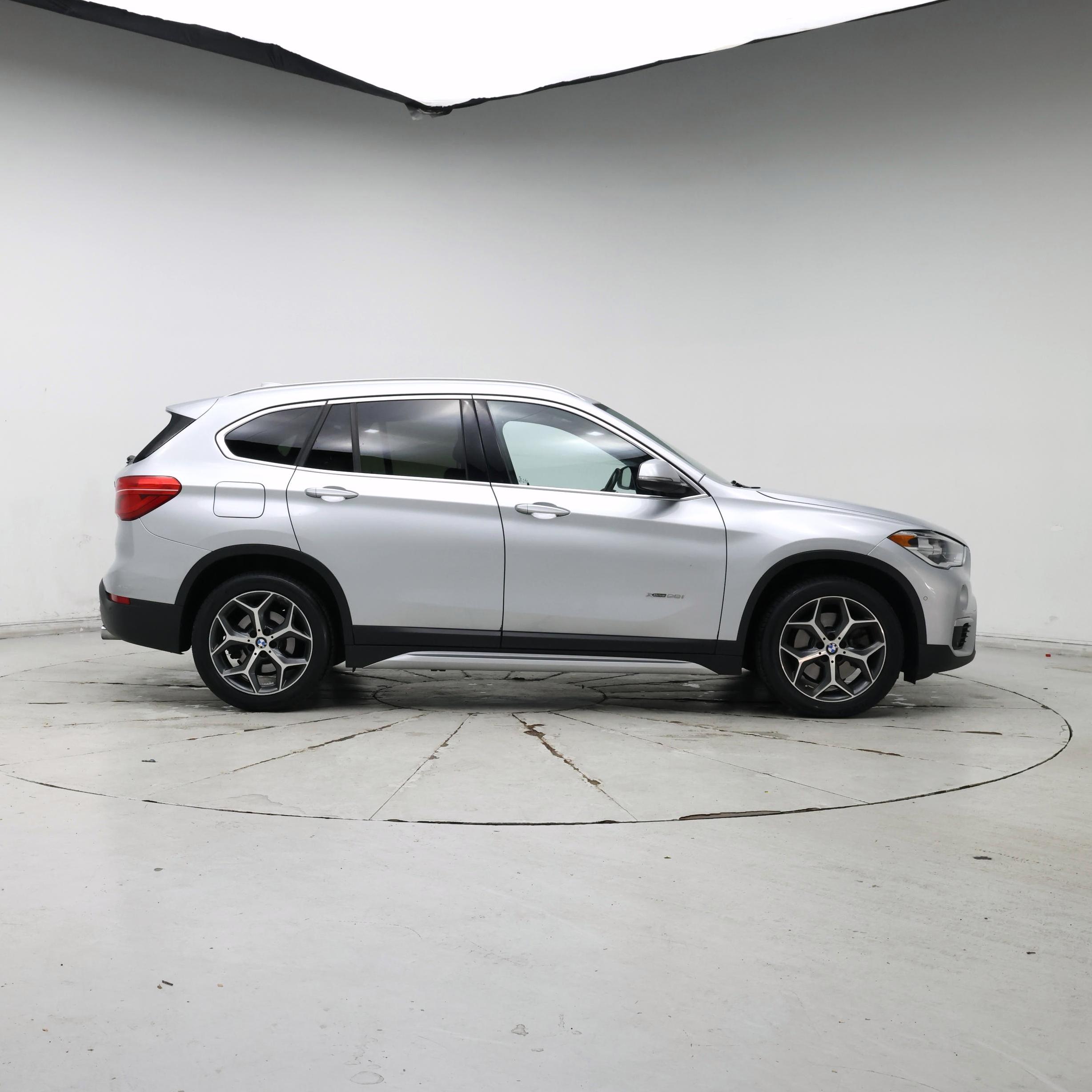 Thumbnail: 2018 BMW X1 - 7