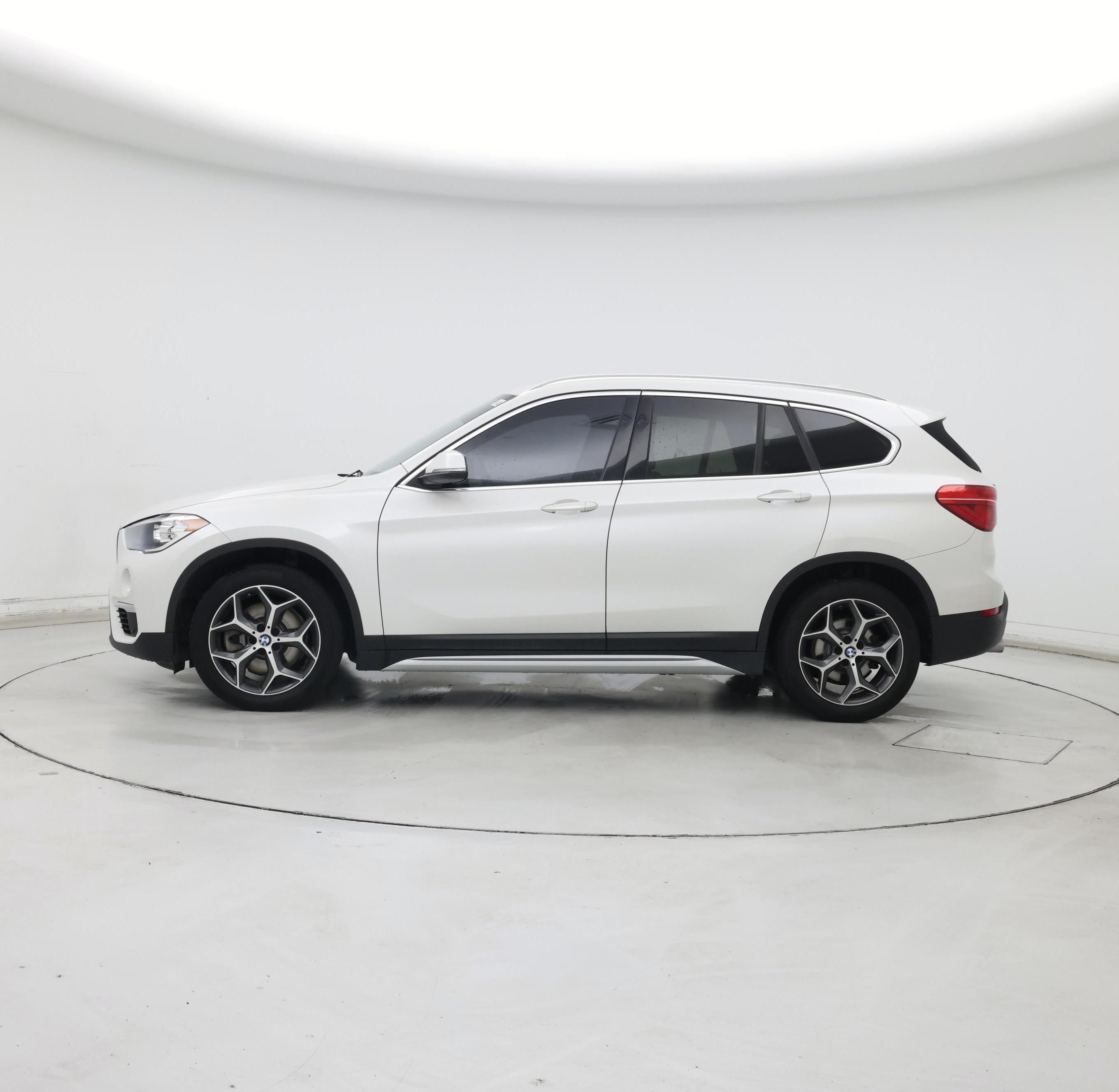 Thumbnail: 2019 BMW X1 - 3
