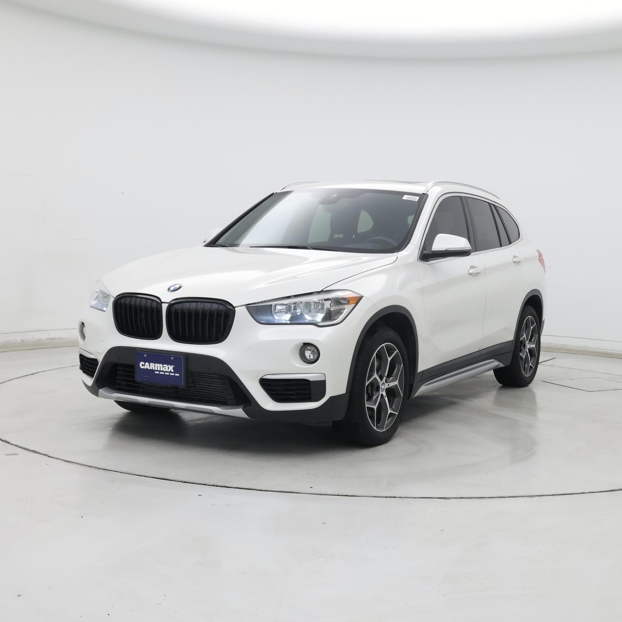 Thumbnail: 2019 BMW X1 - 4