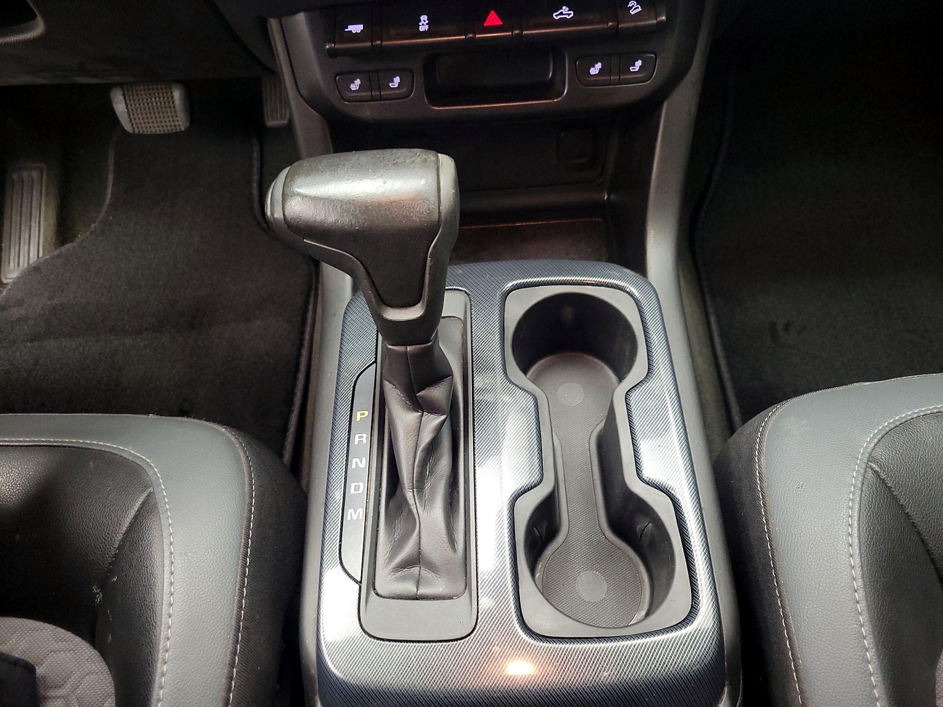 Thumbnail: 2015 Chevrolet Colorado - 18
