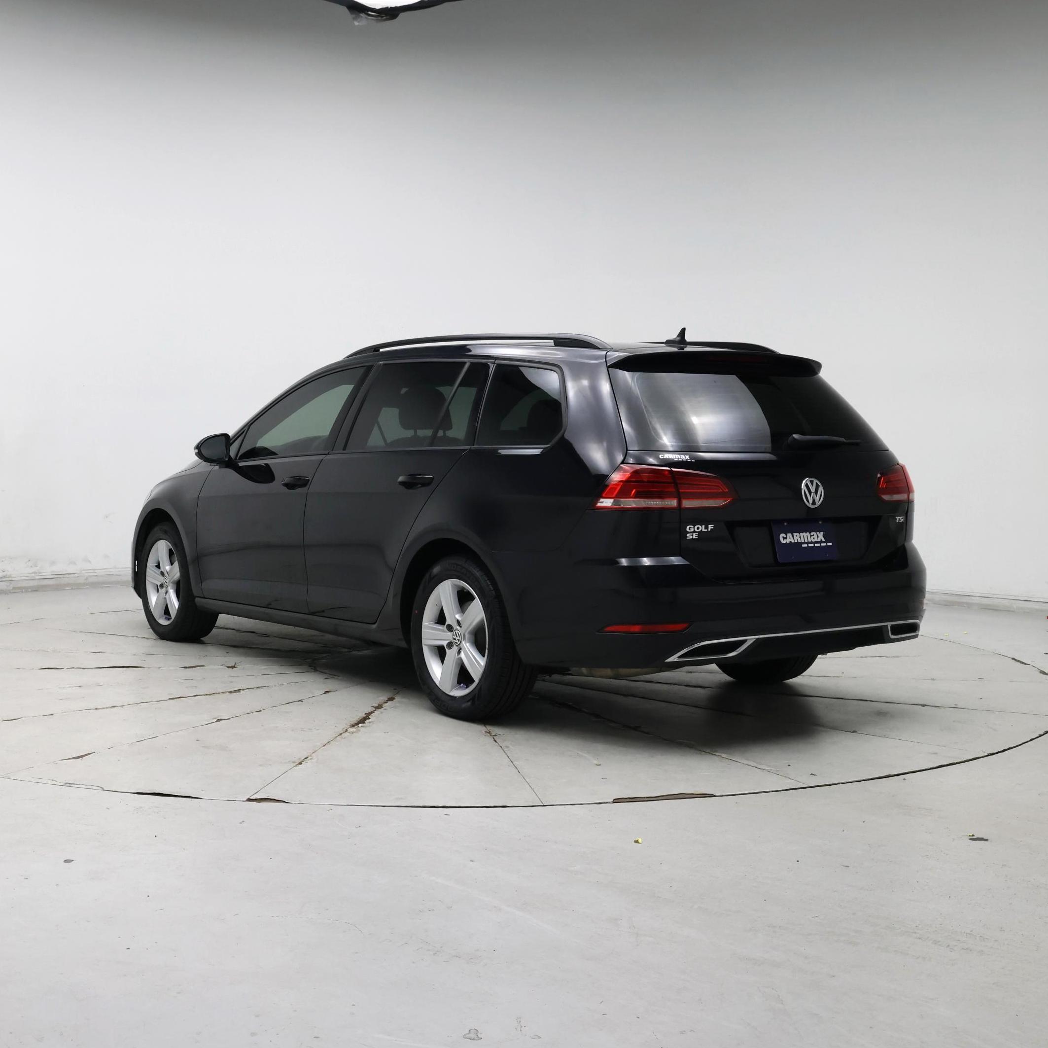 Thumbnail: 2018 Volkswagen Golf - 2