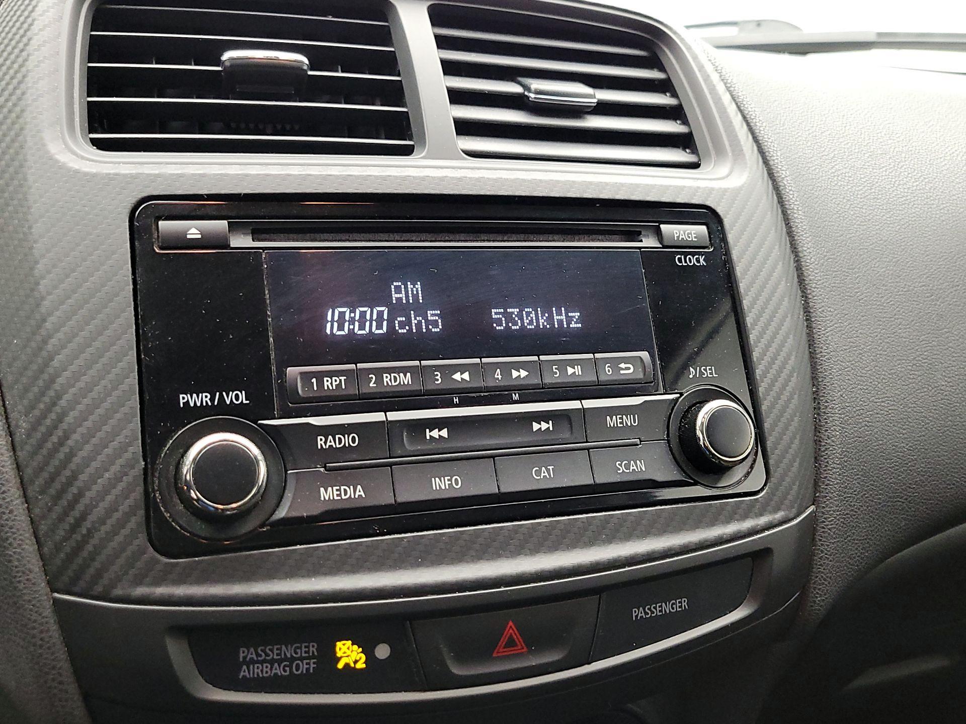 Thumbnail: 2016 Mitsubishi Outlander Sport - 12