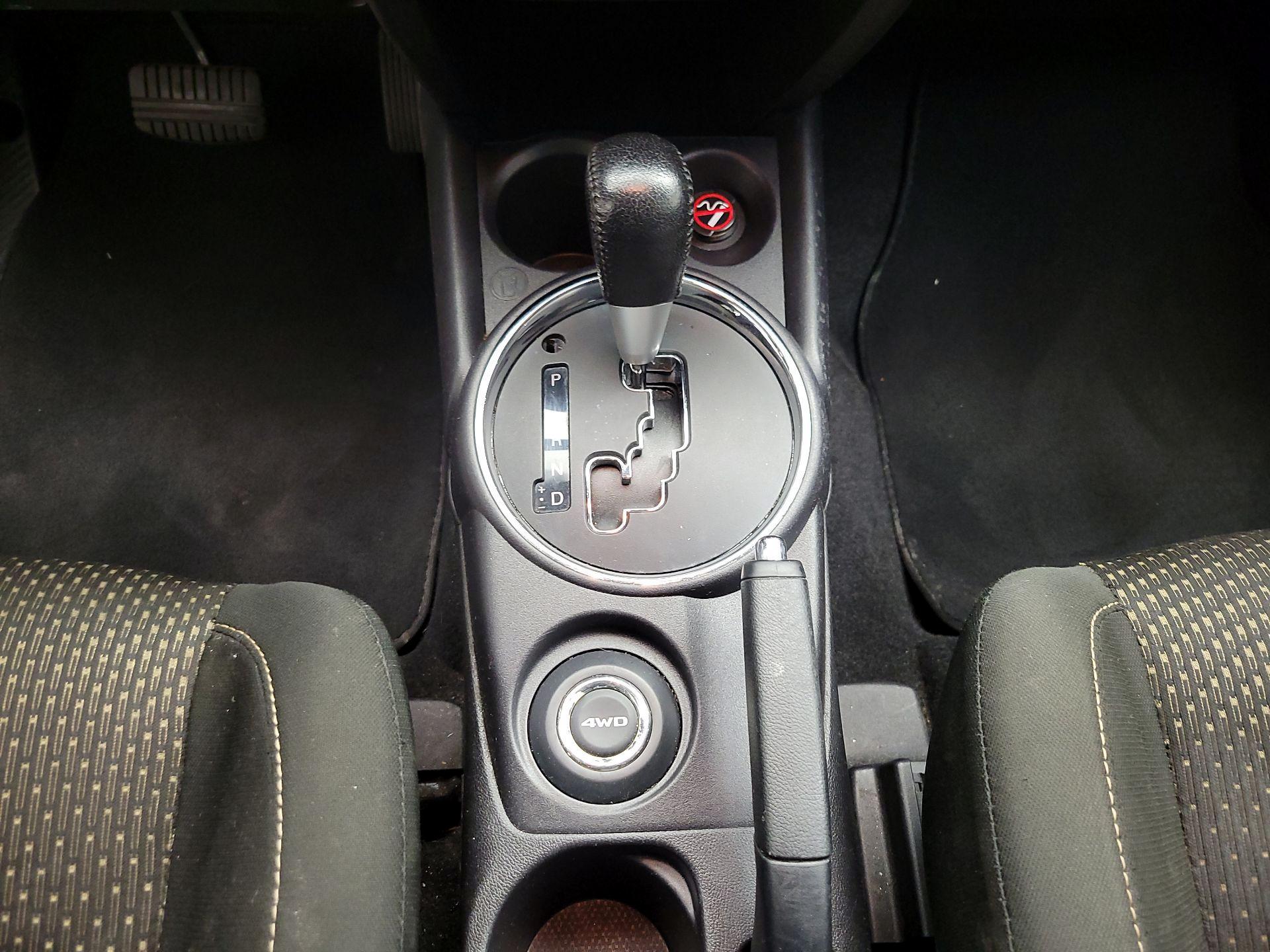 Thumbnail: 2016 Mitsubishi Outlander Sport - 14