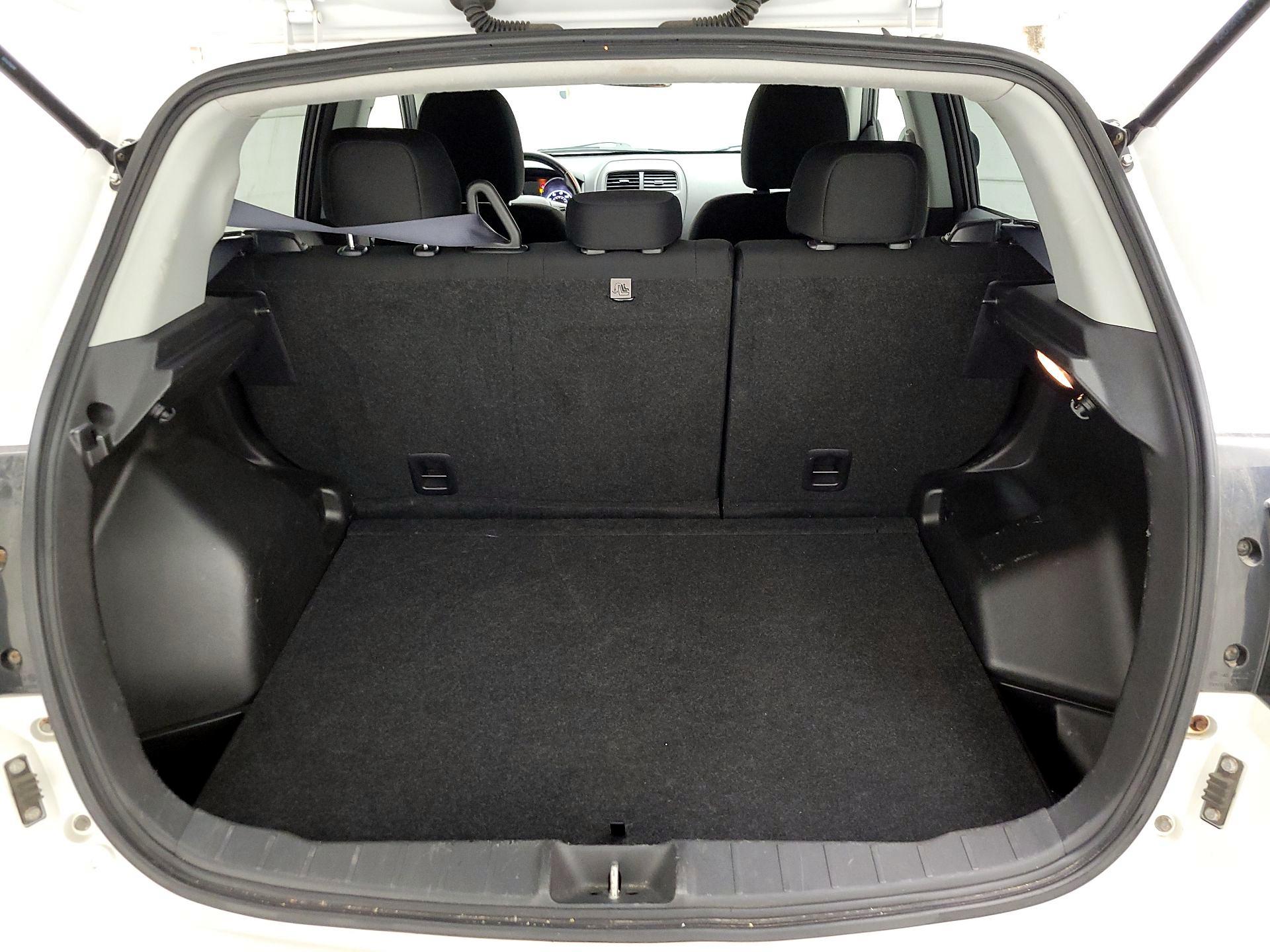 Thumbnail: 2016 Mitsubishi Outlander Sport - 17